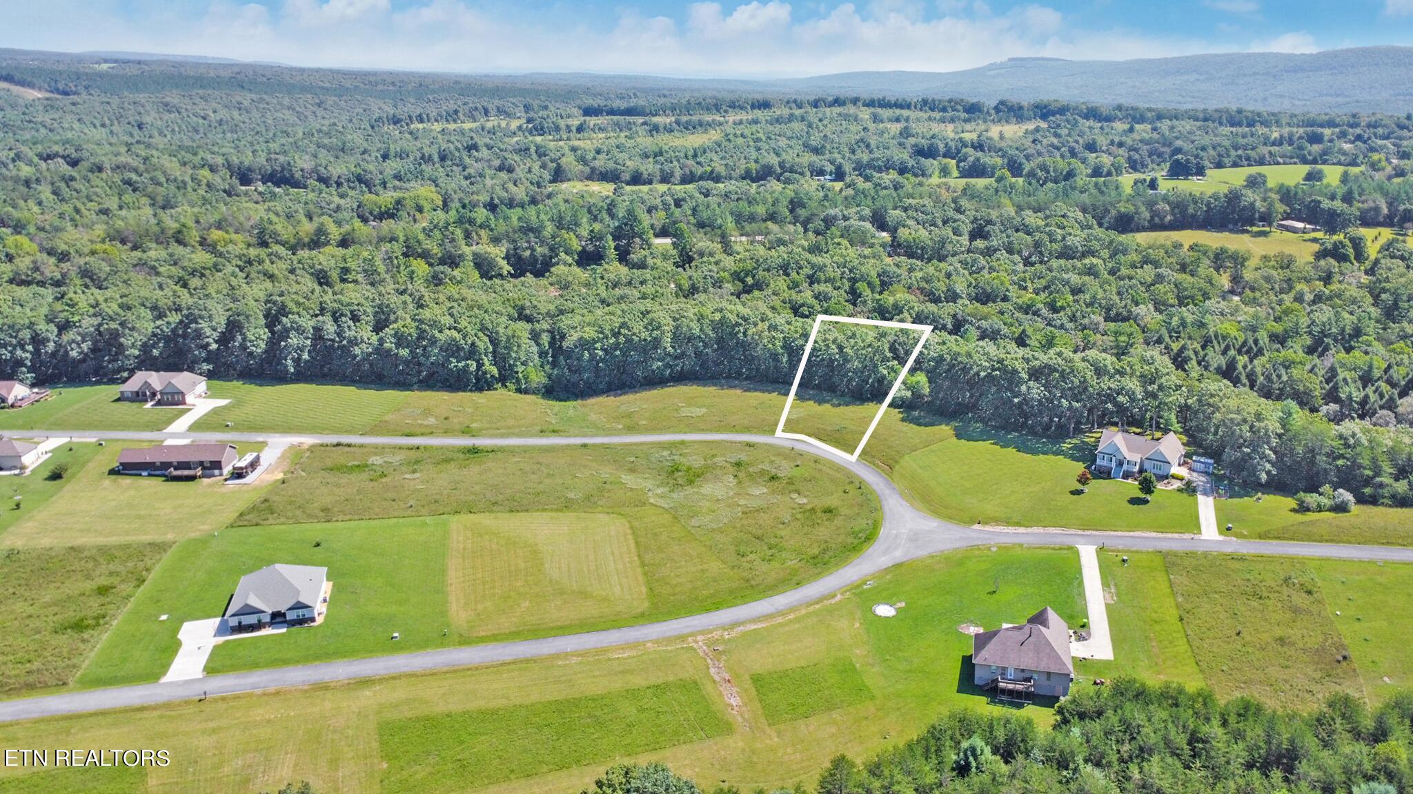 Lot 41 Estate Loop Trail Crossville TN 38555