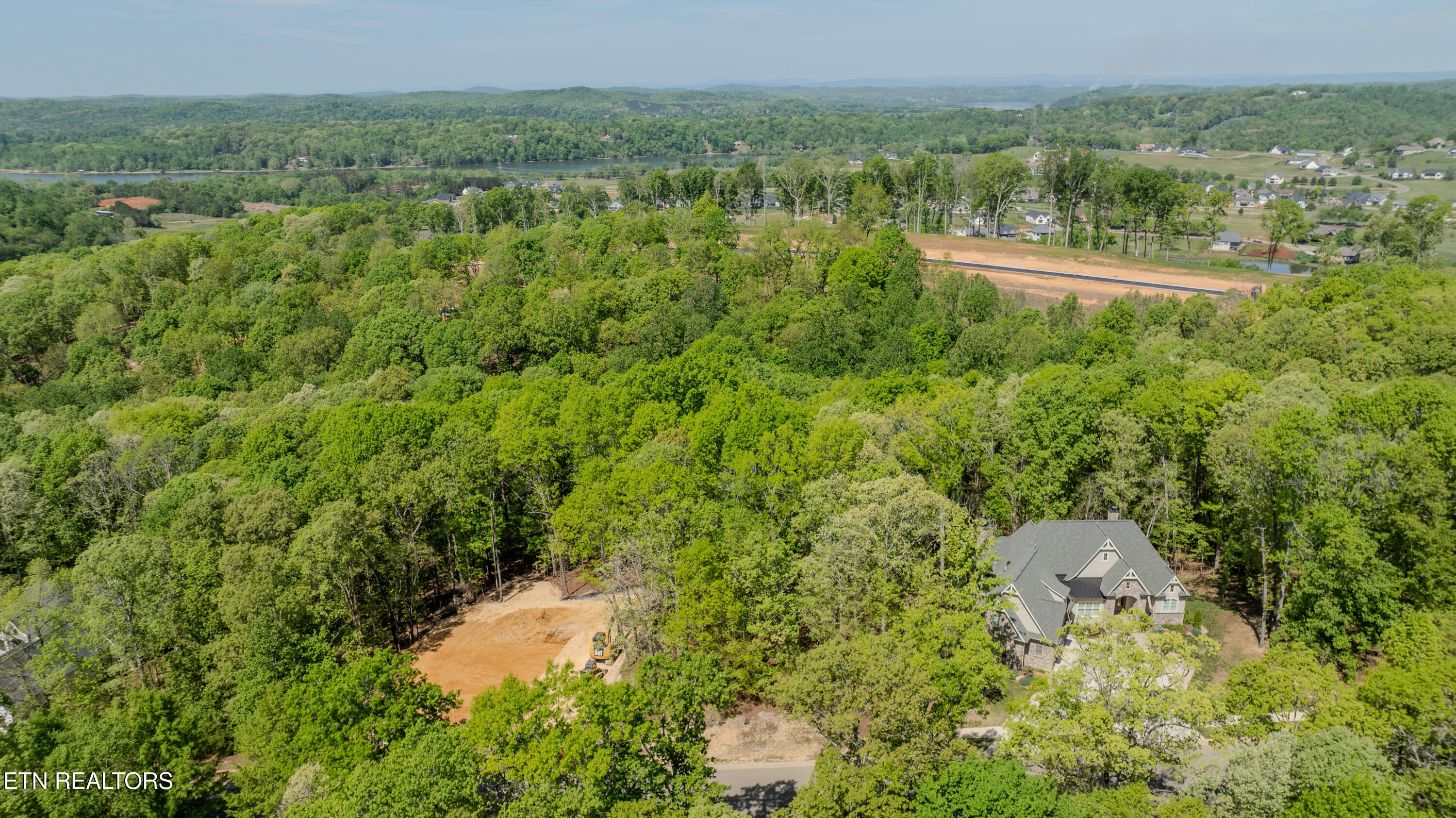 2085 Old Dogwood Trail Loudon TN 37774