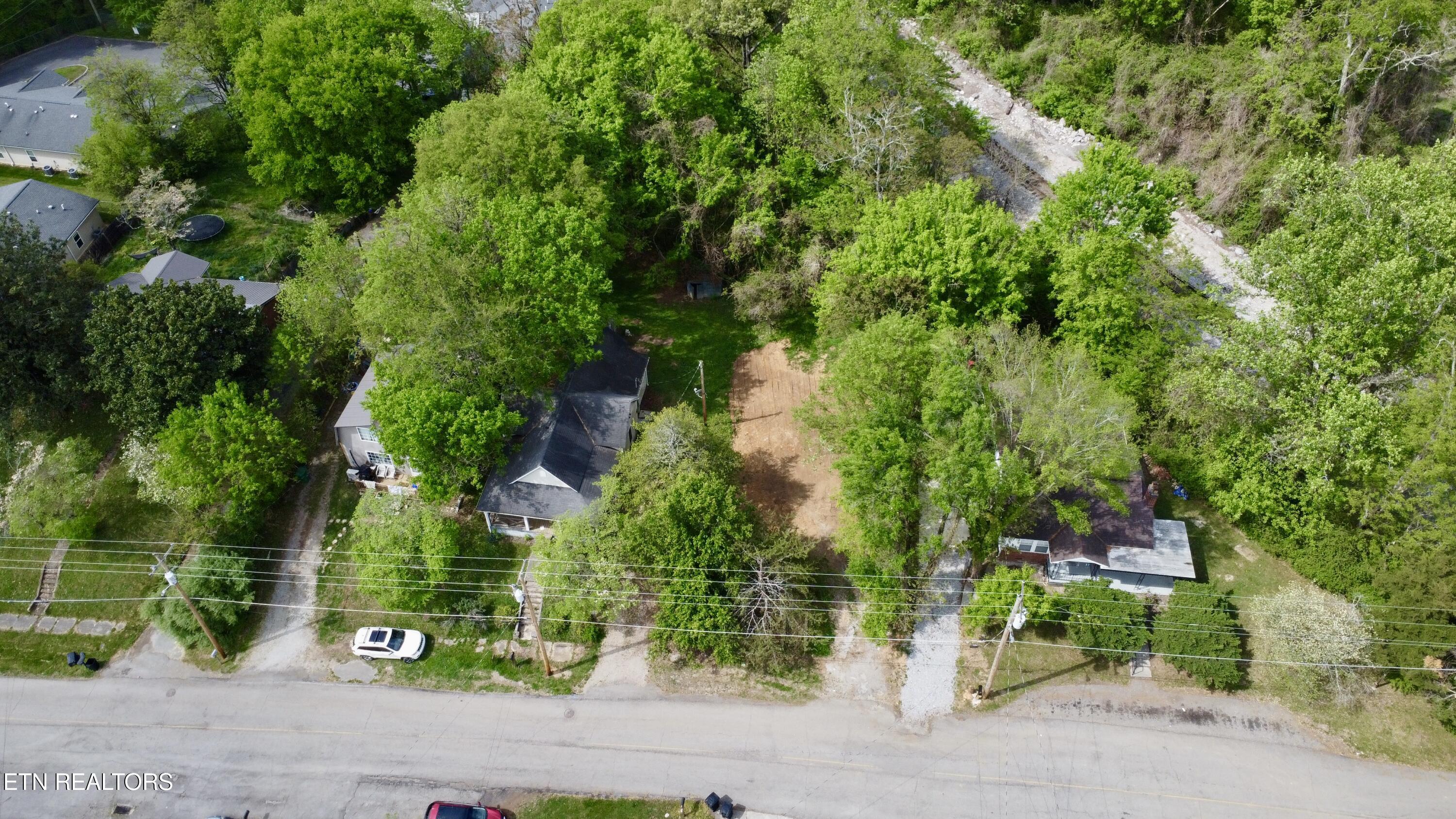 141 Nevada Avenue Lafollette TN 37766