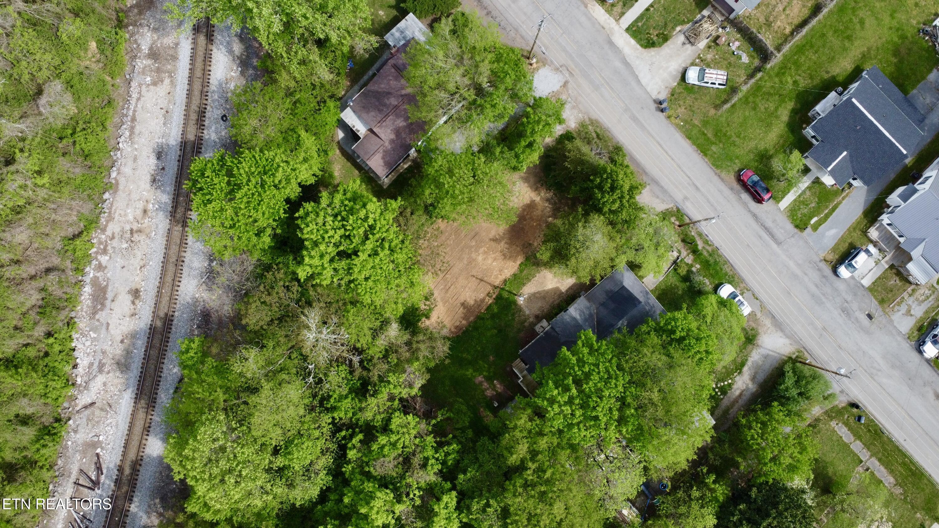 141 Nevada Avenue Lafollette TN 37766