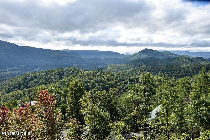 Hatcher Mtn Road Sevierville TN 37862