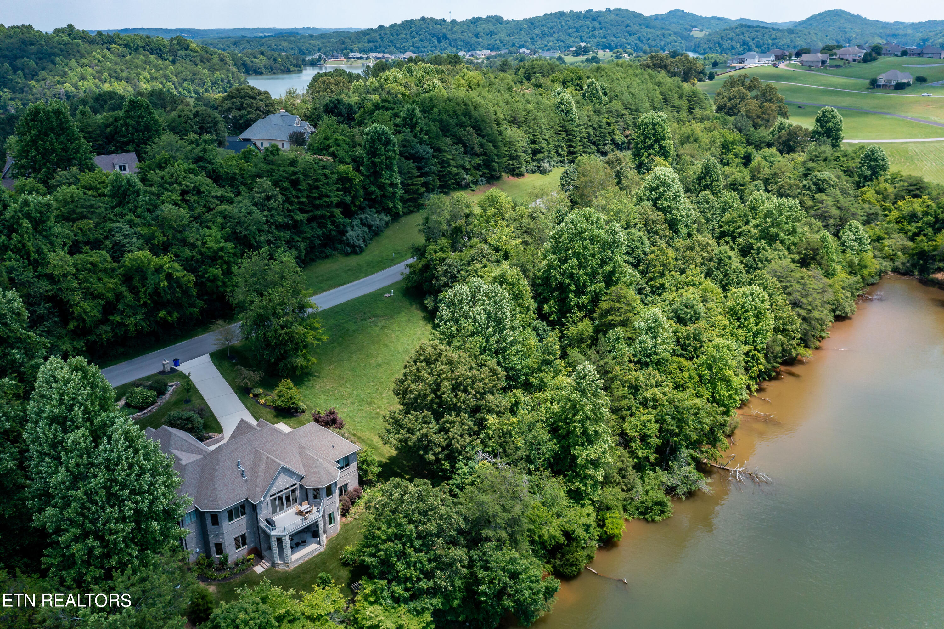 430 Marsh Hawk Drive Vonore TN 37885