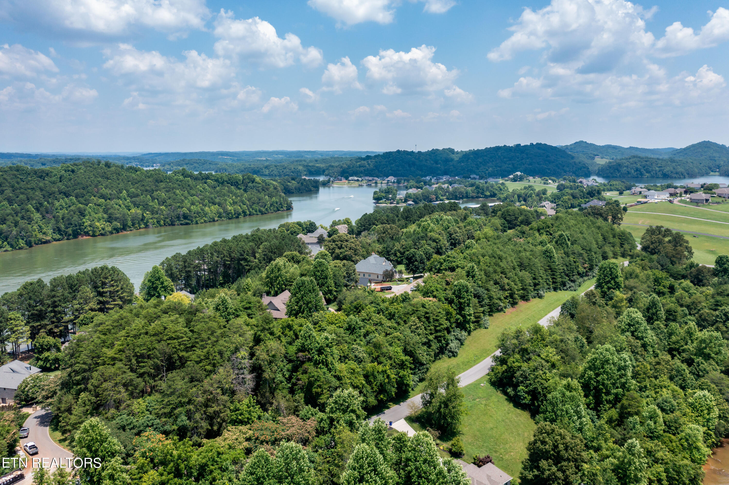 430 Marsh Hawk Drive Vonore TN 37885