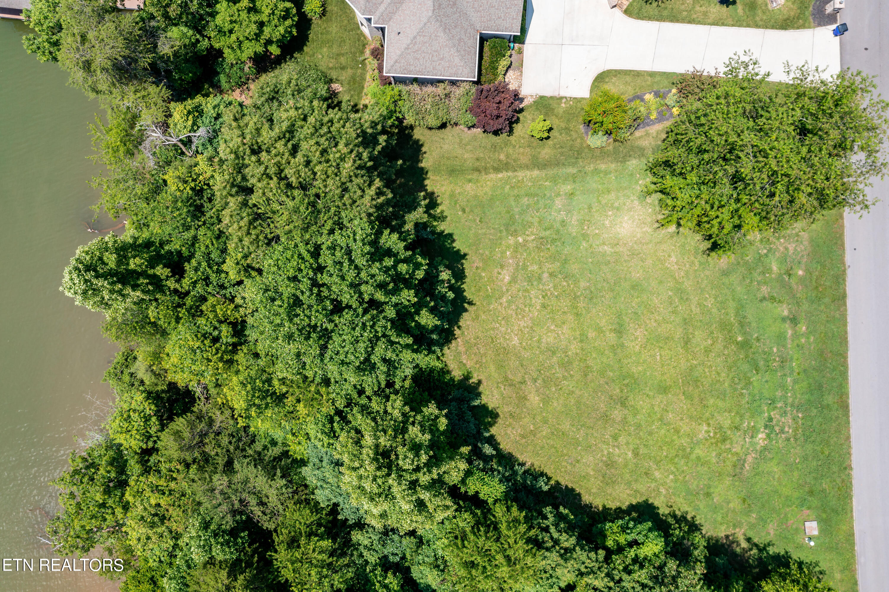 430 Marsh Hawk Drive Vonore TN 37885