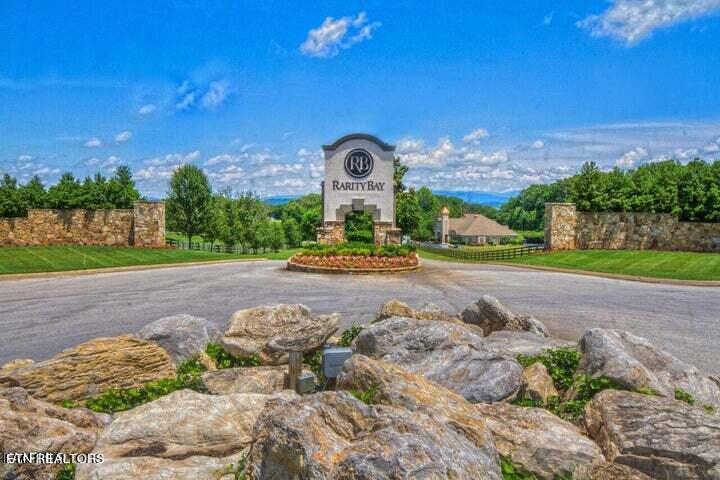 430 Marsh Hawk Drive Vonore TN 37885