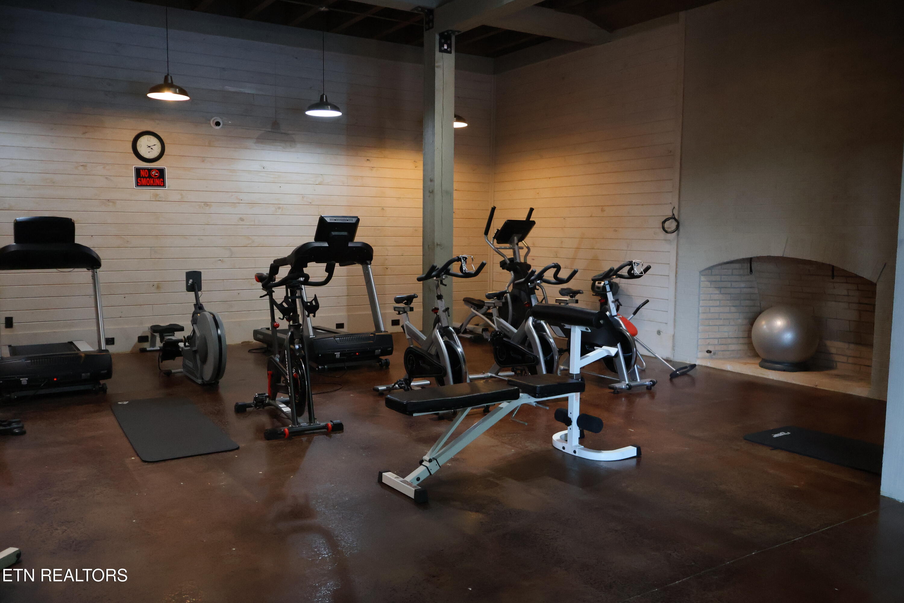 1016 Northbridge Close Kingston TN 37763