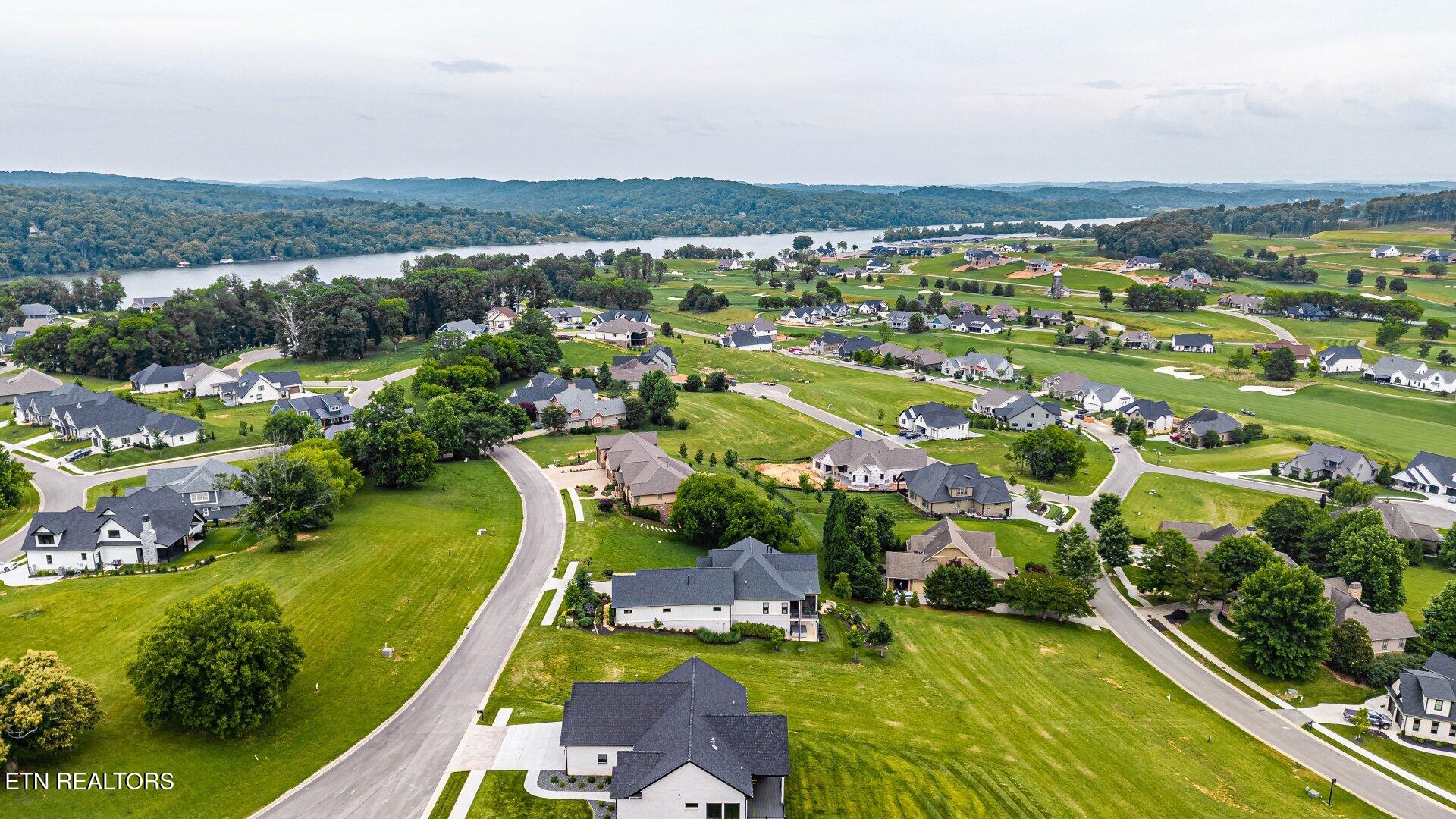 1587 Eagle Point Drive Loudon TN 37774