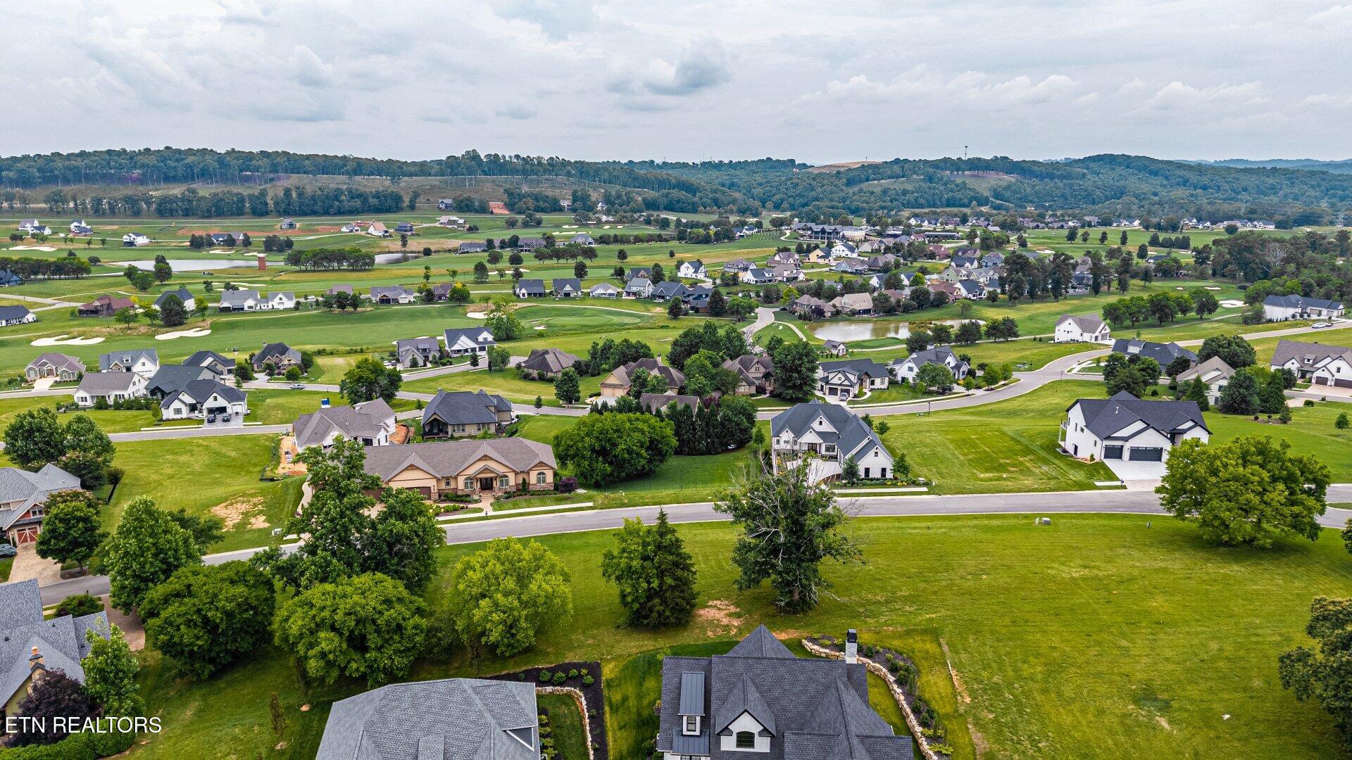 1587 Eagle Point Drive Loudon TN 37774