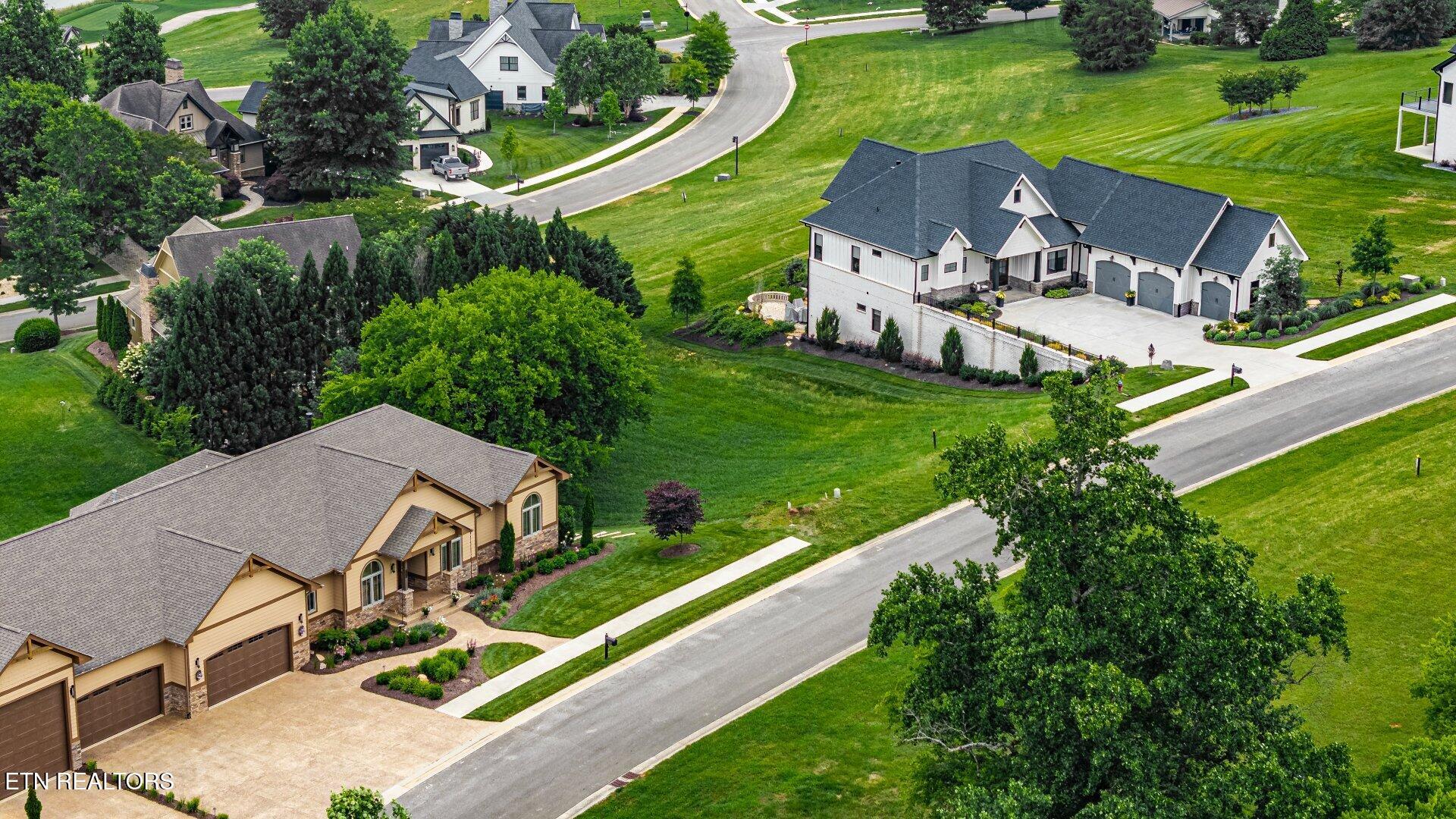 1587 Eagle Point Drive Loudon TN 37774