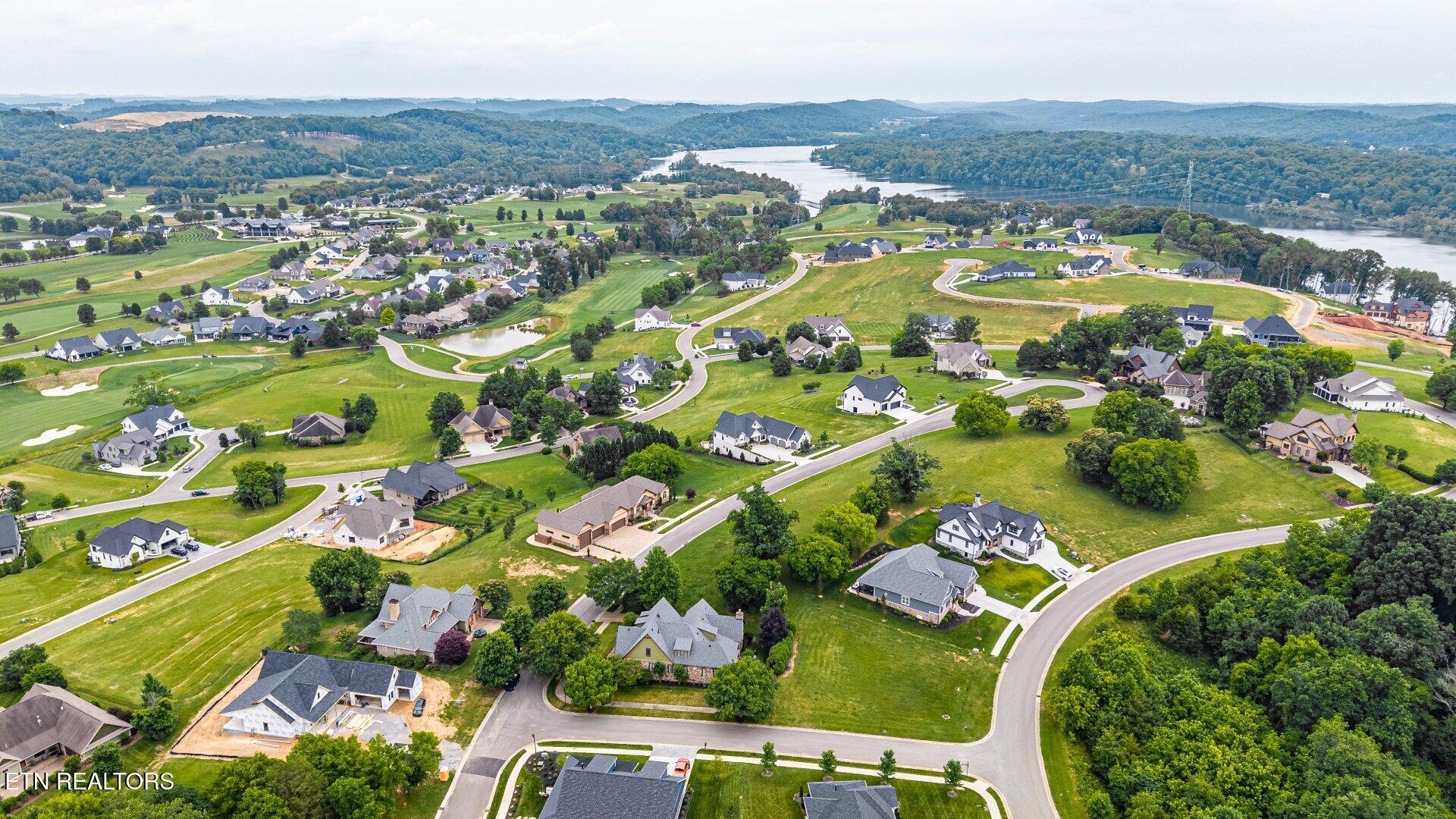 1587 Eagle Point Drive Loudon TN 37774