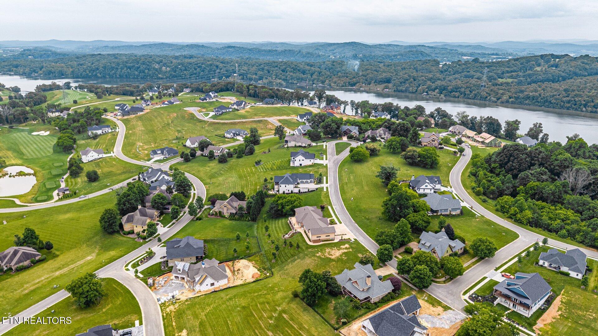 1587 Eagle Point Drive Loudon TN 37774