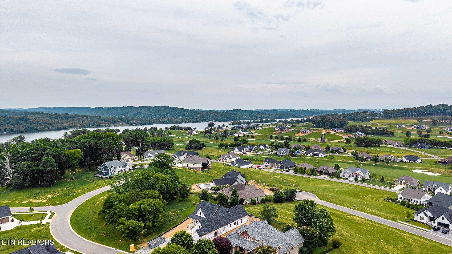 1587 Eagle Point Drive Loudon TN 37774