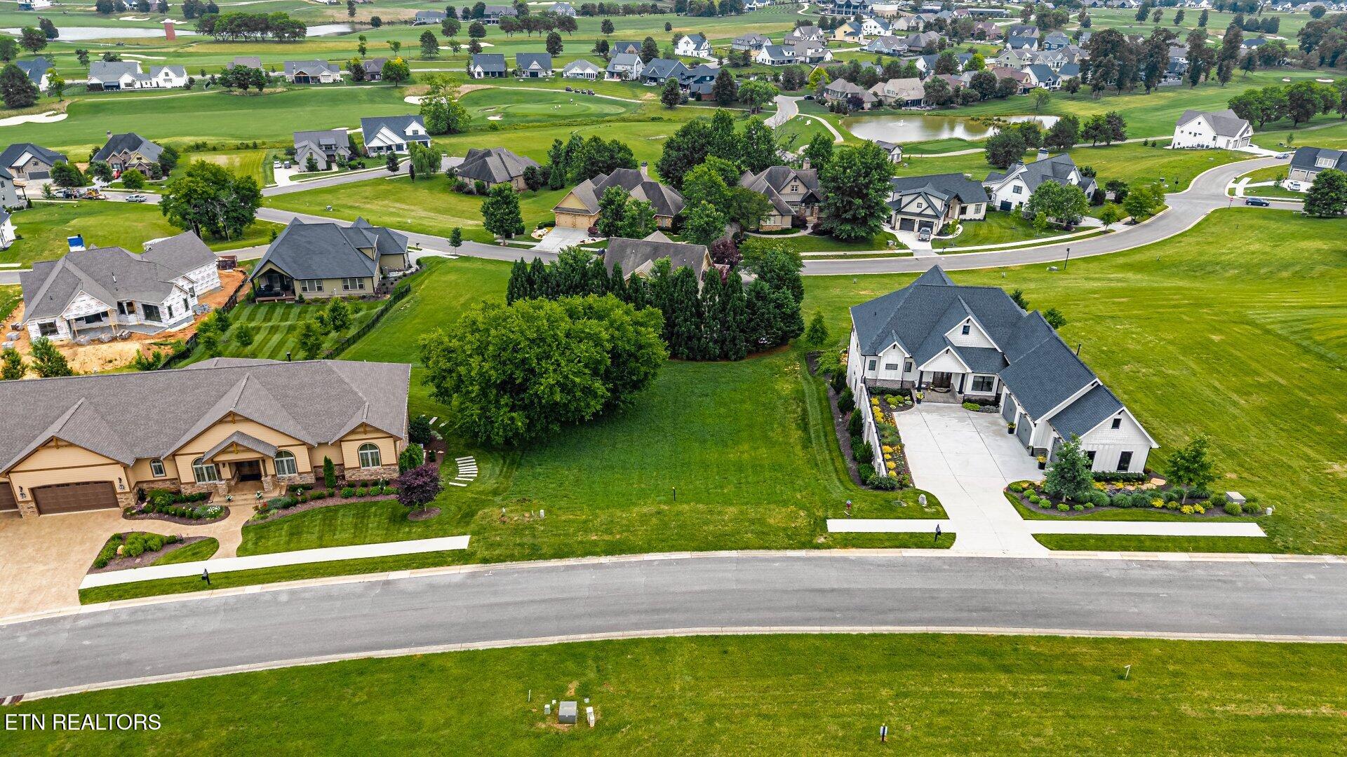 1587 Eagle Point Drive Loudon TN 37774