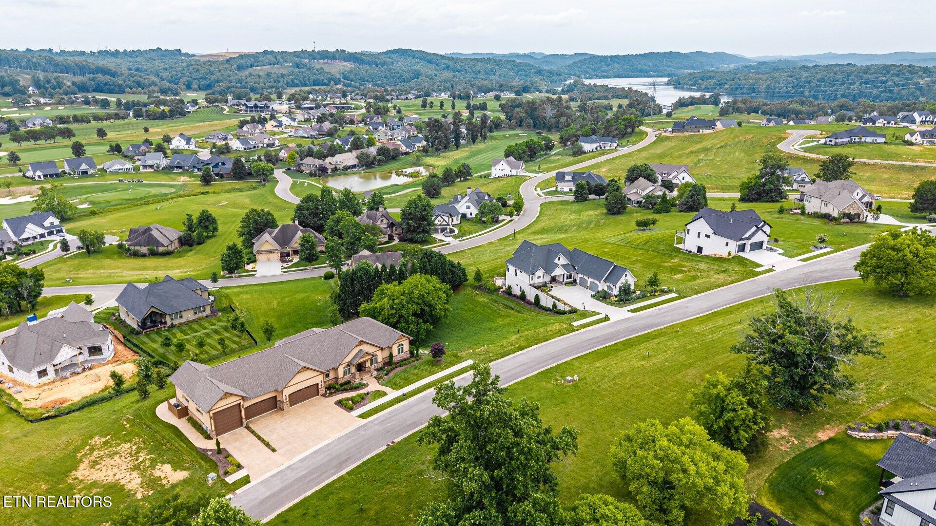 1587 Eagle Point Drive Loudon TN 37774