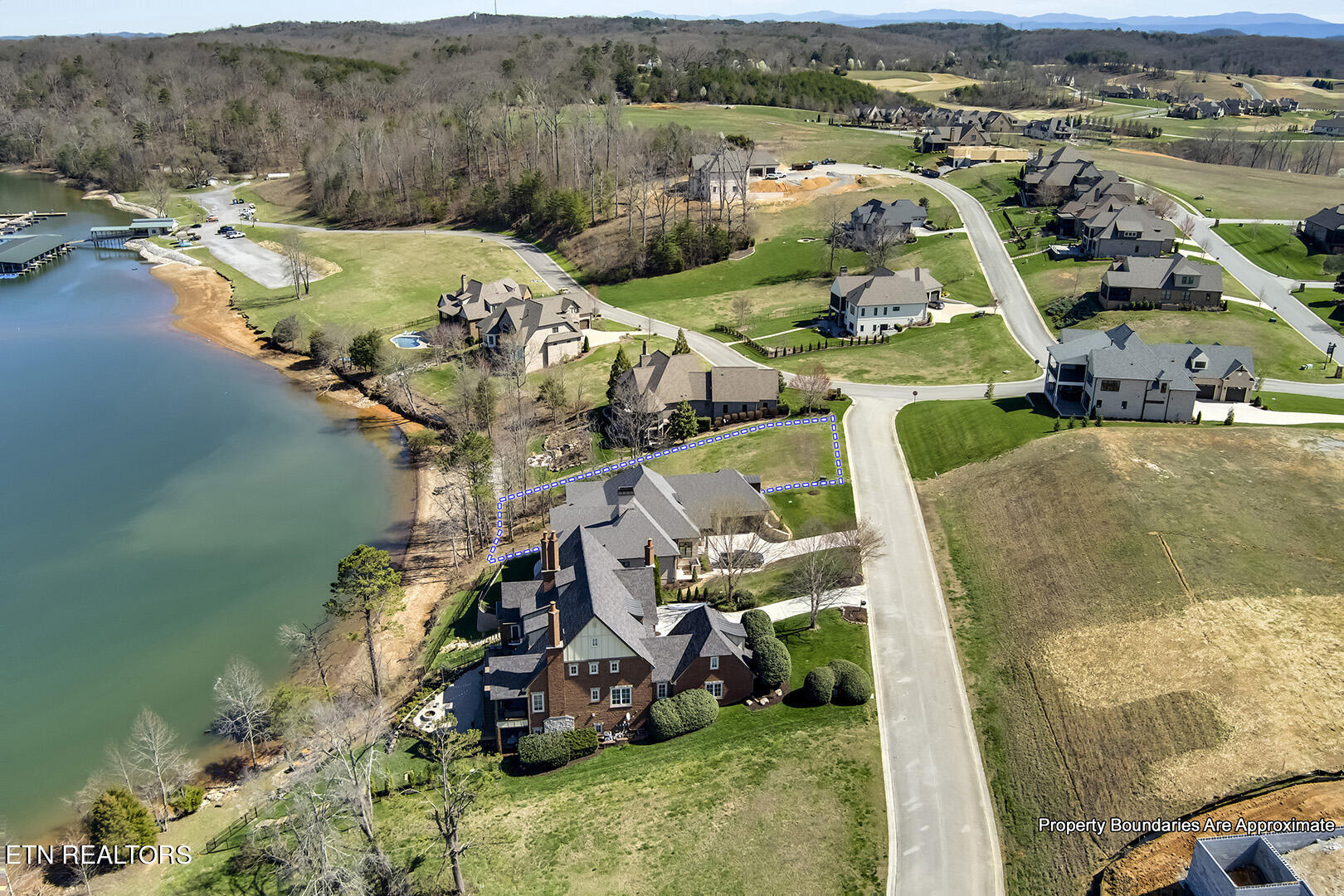 204 Cypress Pointe Drive Lenoir City TN 37772