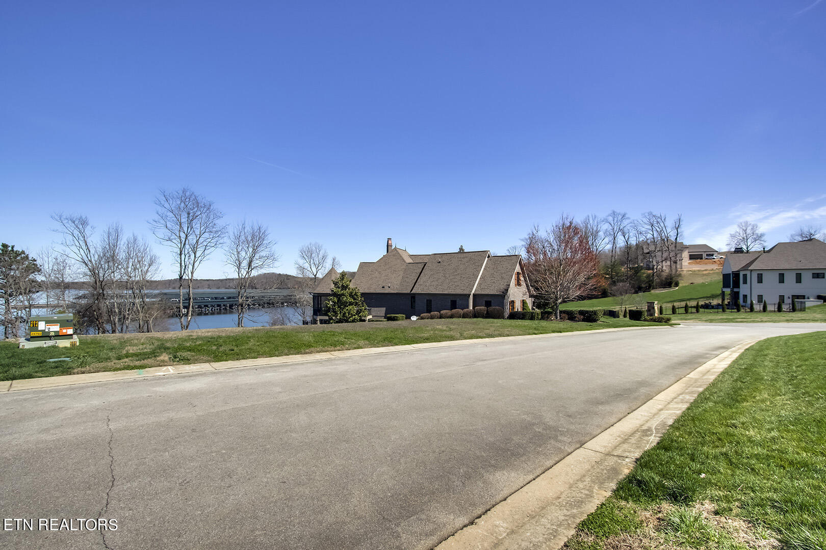 204 Cypress Pointe Drive Lenoir City TN 37772
