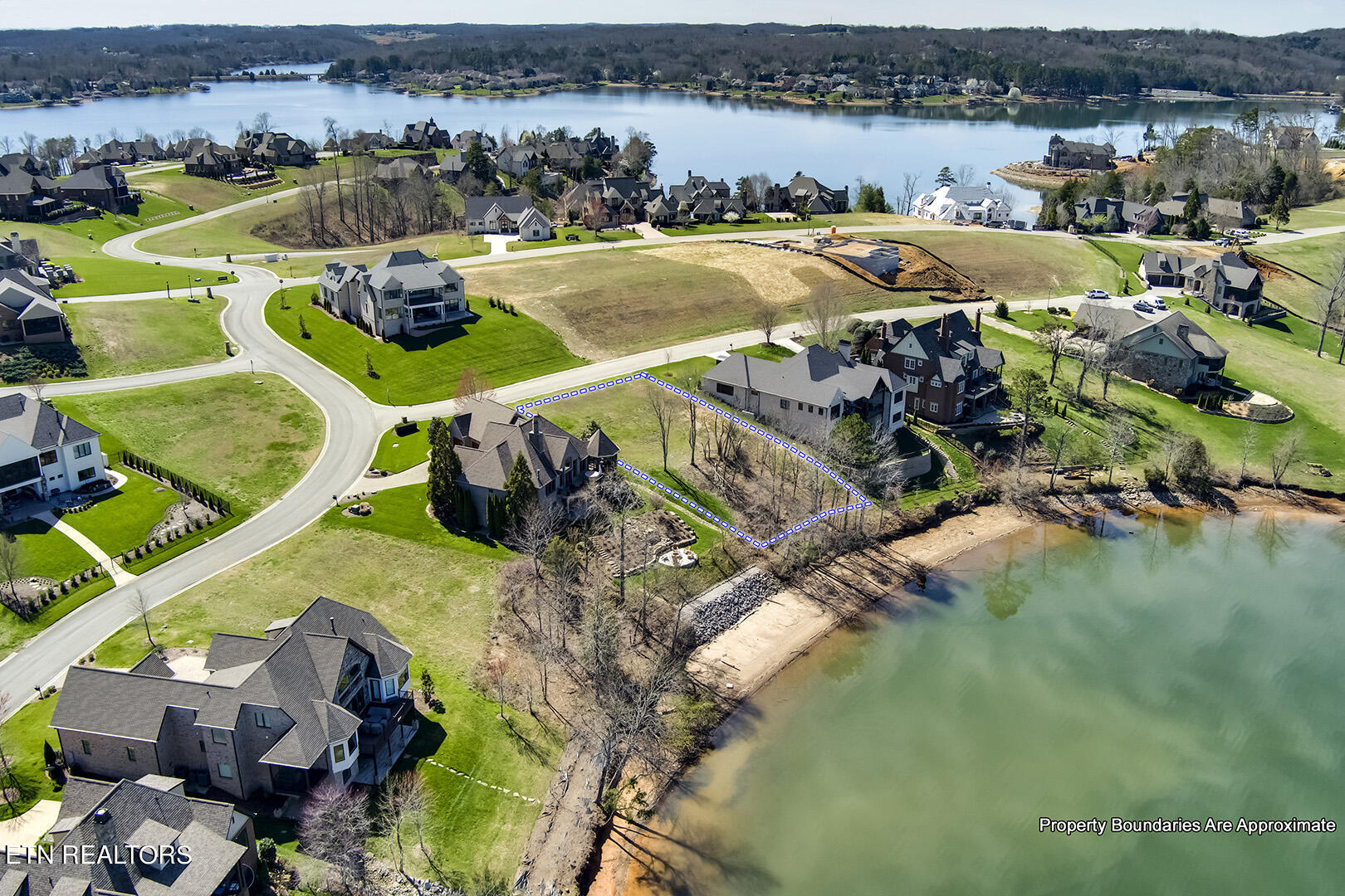 204 Cypress Pointe Drive Lenoir City TN 37772