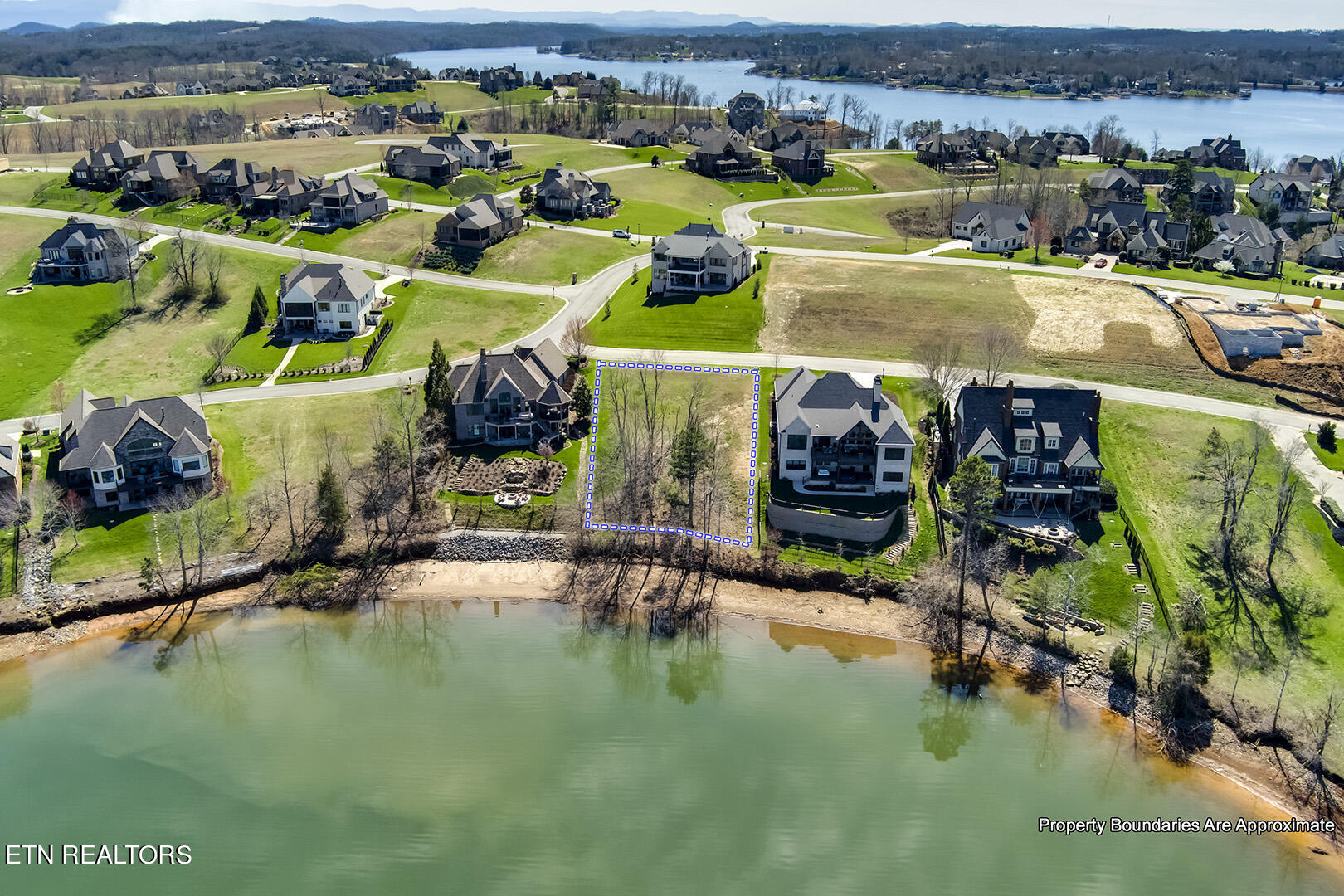 204 Cypress Pointe Drive Lenoir City TN 37772