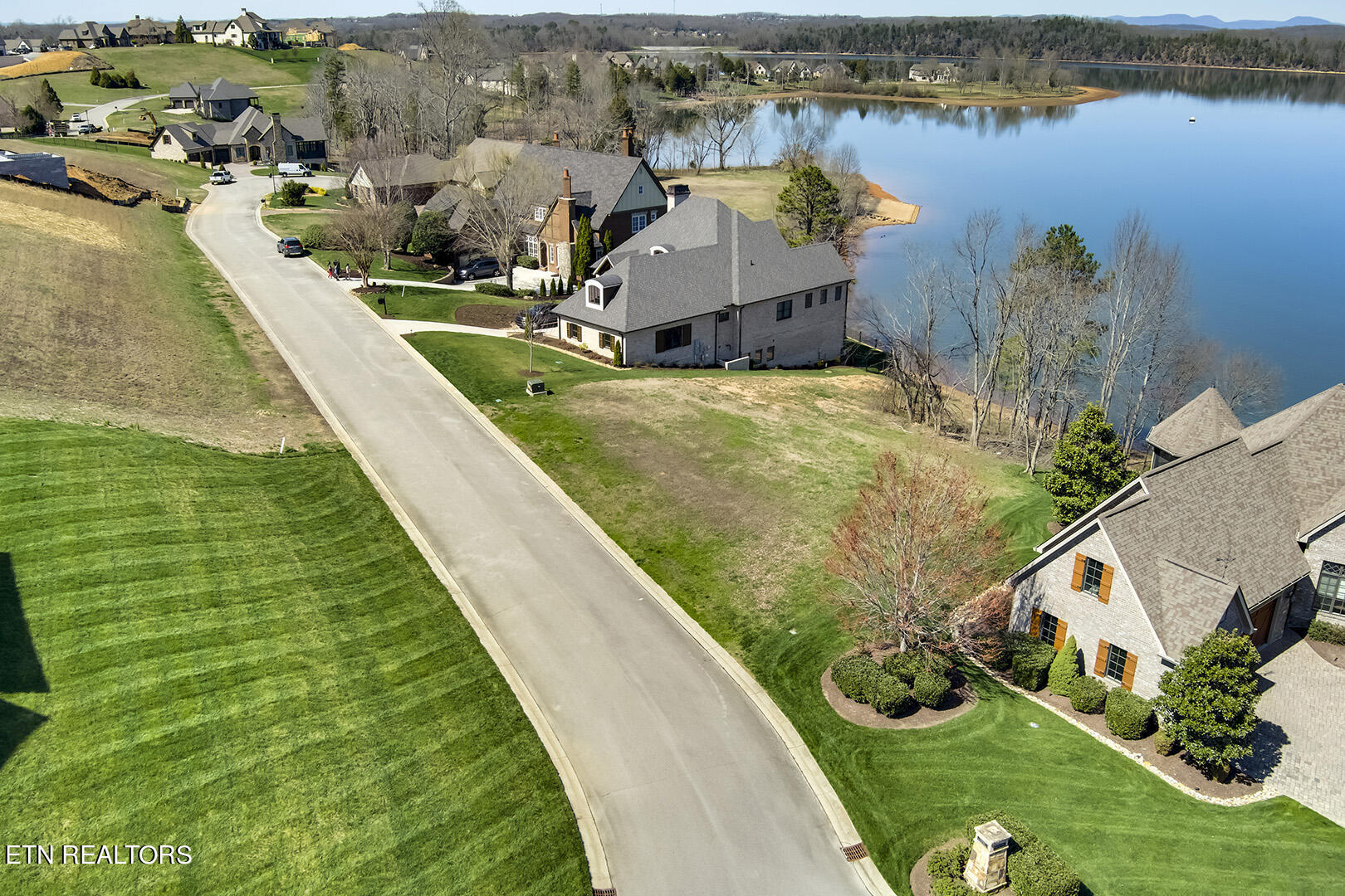 204 Cypress Pointe Drive Lenoir City TN 37772