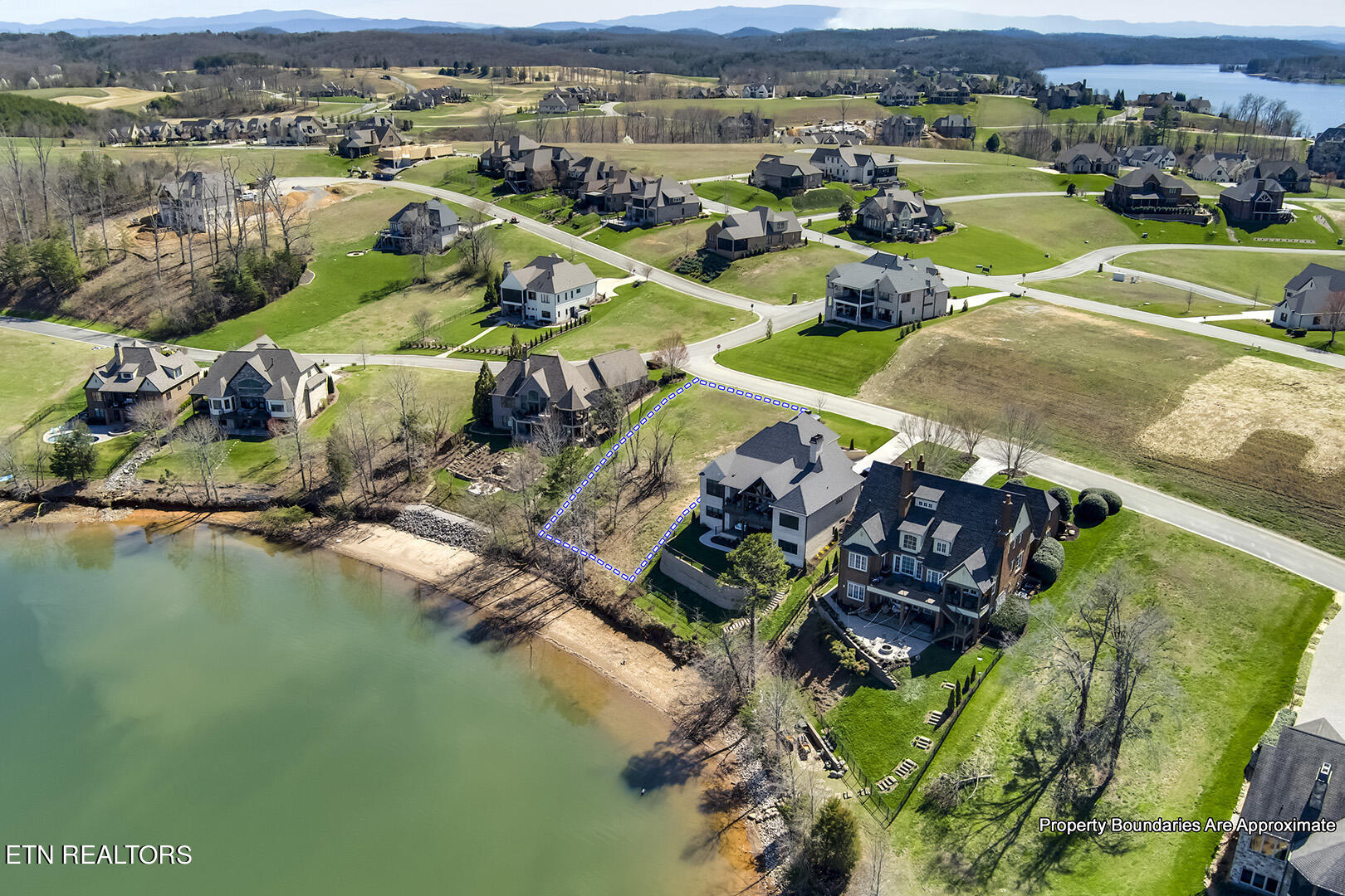 204 Cypress Pointe Drive Lenoir City TN 37772