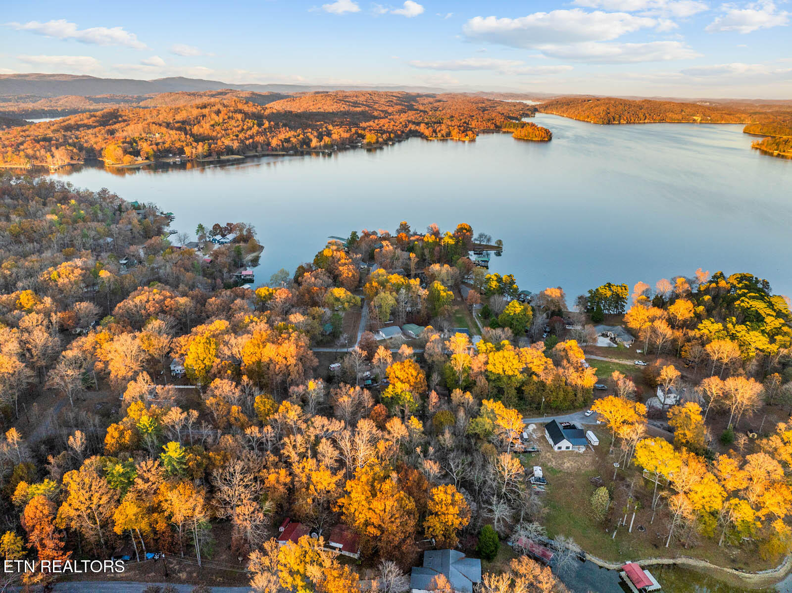 Lakeville Drive Spring City TN 37381