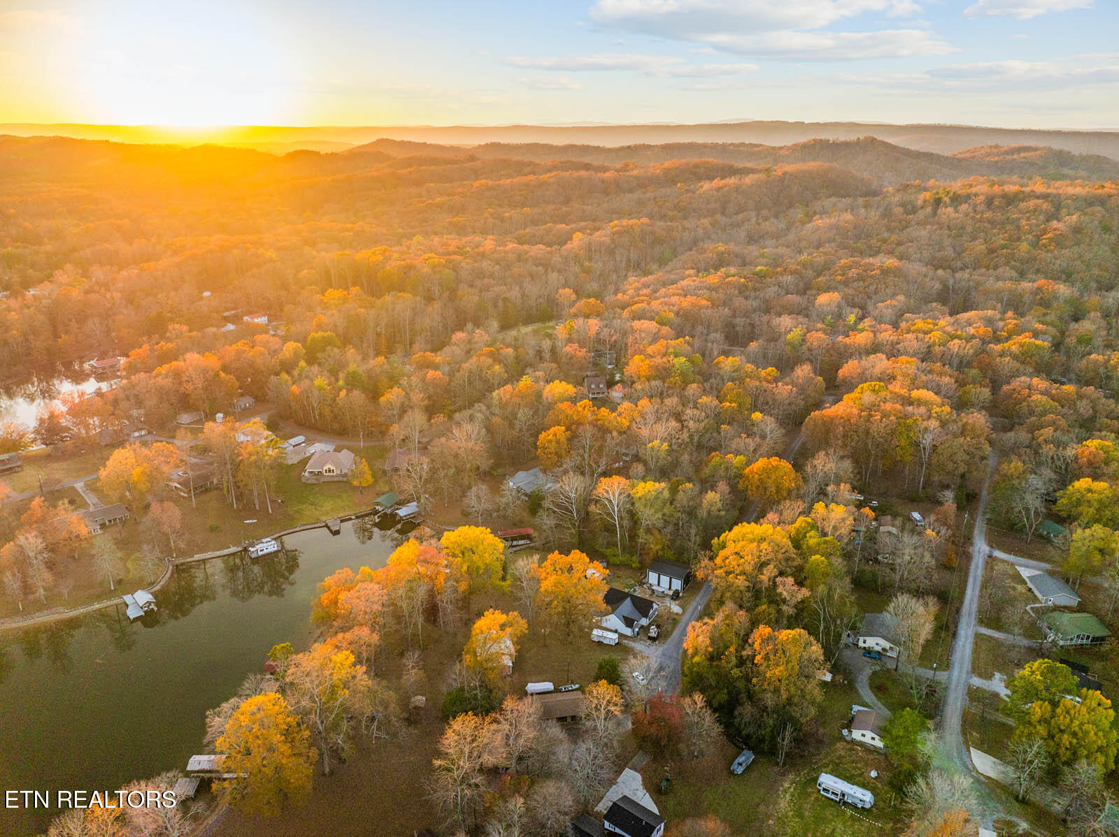 Lakeville Drive Spring City TN 37381
