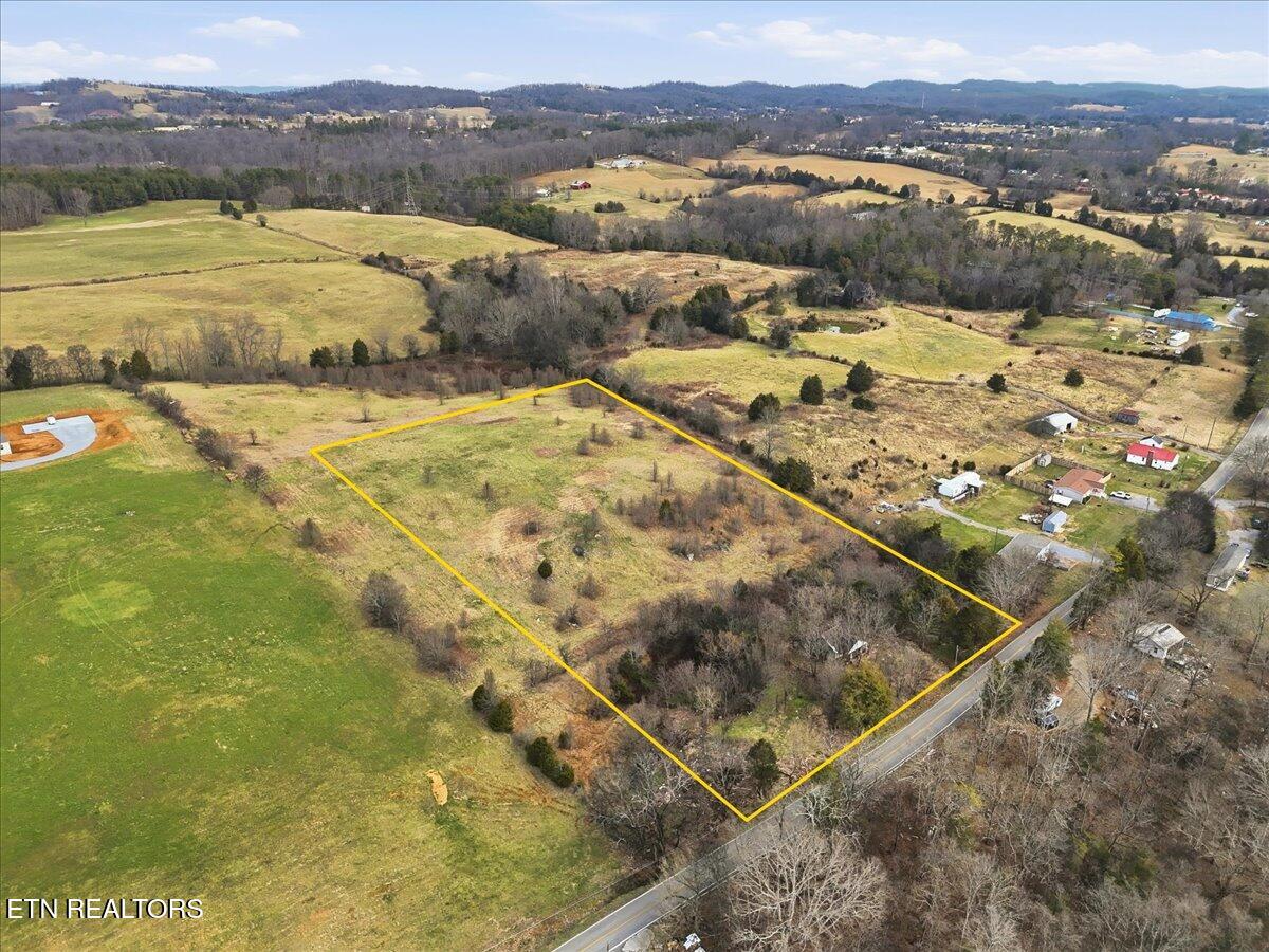 Lot 7 Thorngrove Pike Kodak TN 37764