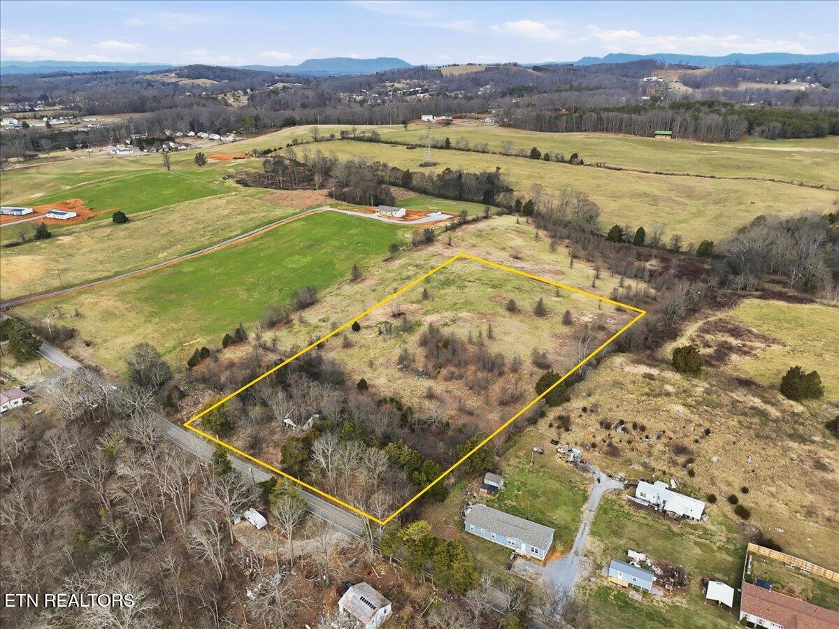 Lot 7 Thorngrove Pike Kodak TN 37764
