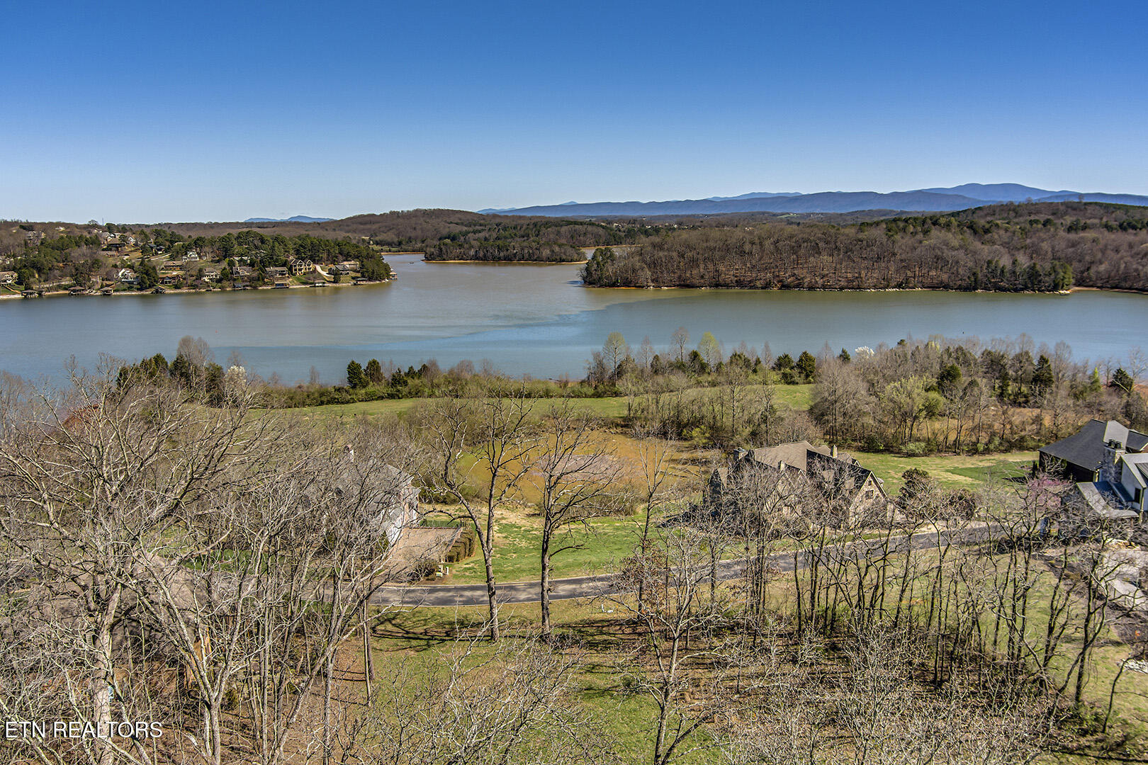 141 Song Sparrow Drive Vonore TN 37885
