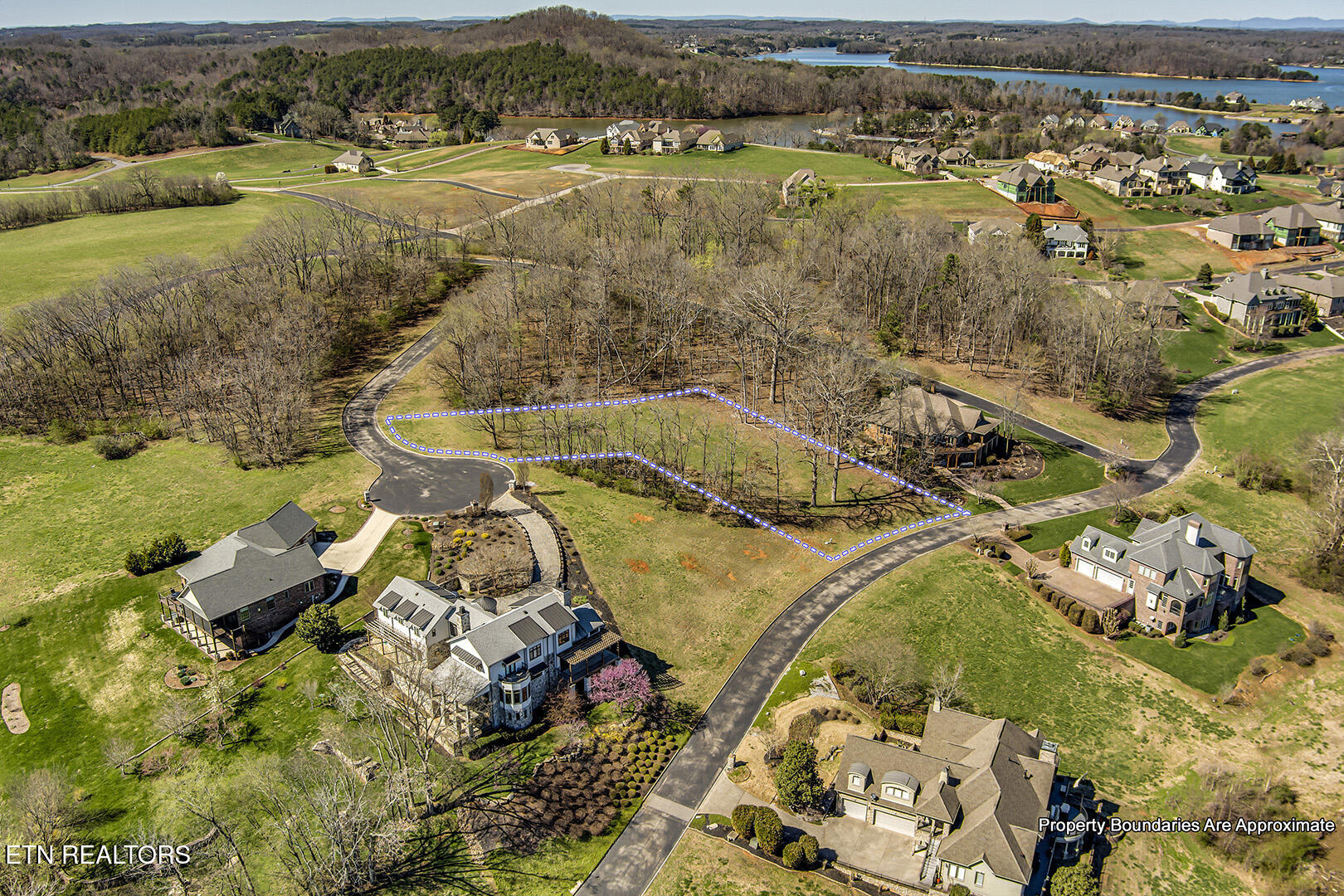141 Song Sparrow Drive Vonore TN 37885