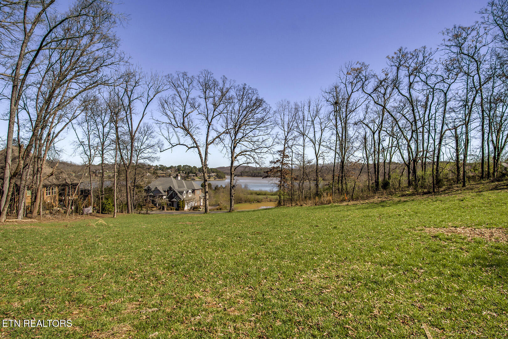 141 Song Sparrow Drive Vonore TN 37885
