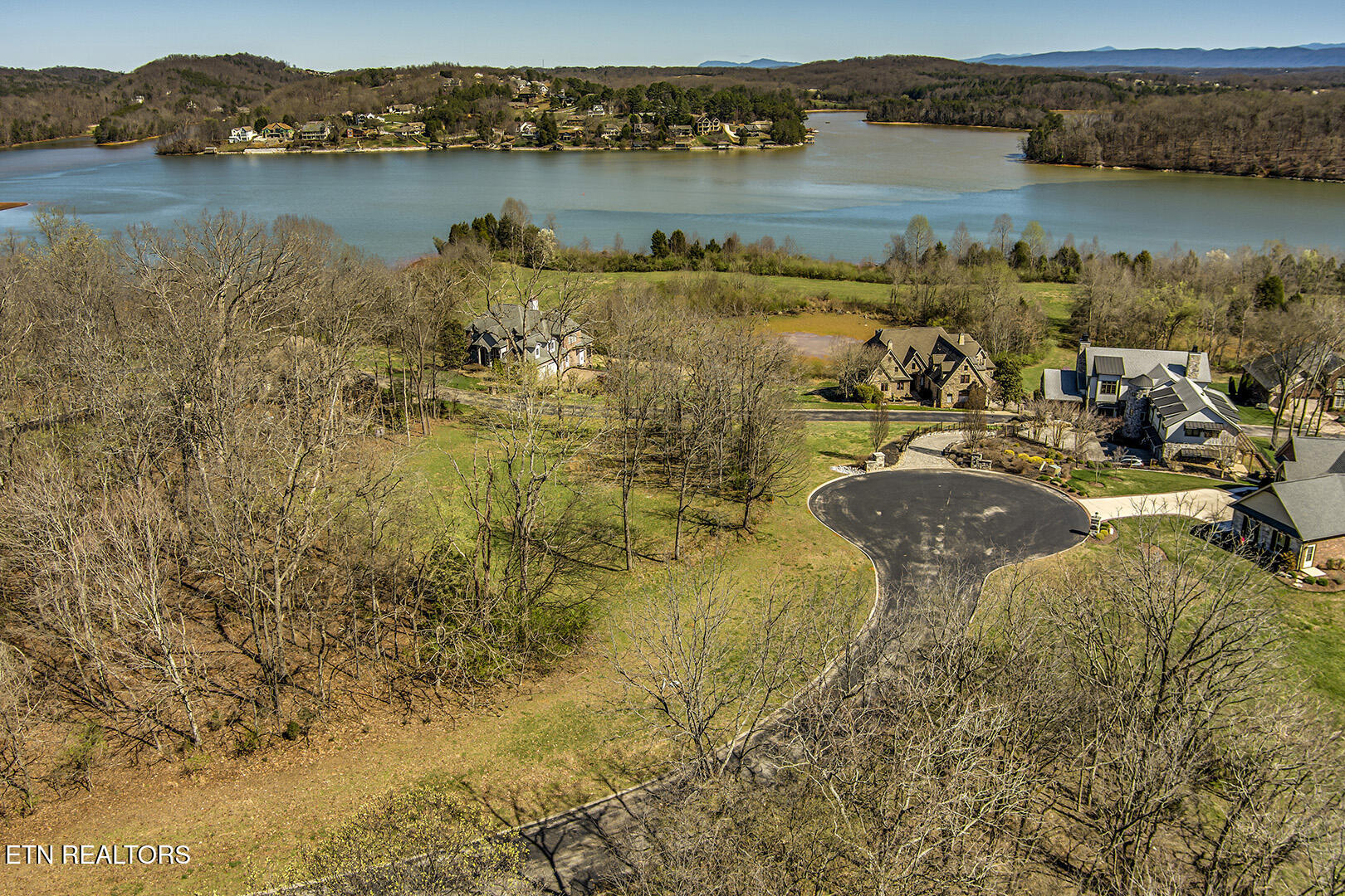 141 Song Sparrow Drive Vonore TN 37885