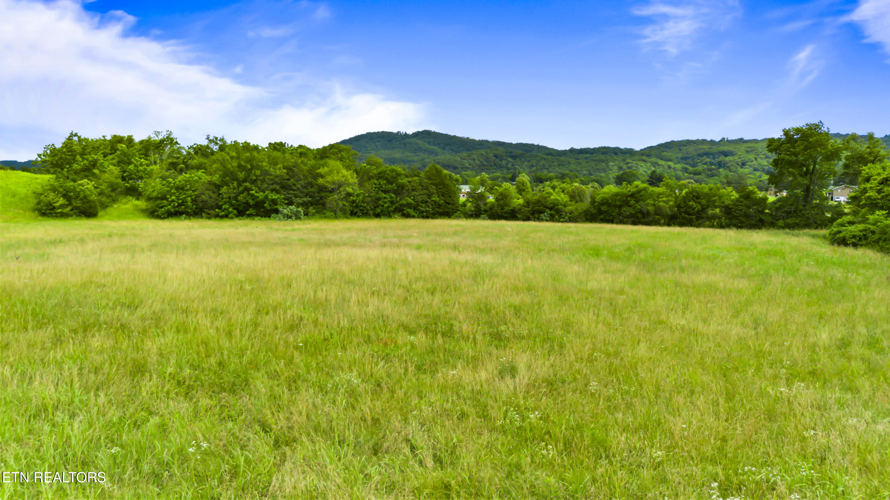 Old Middlesboro Highway Lafollette TN 37766