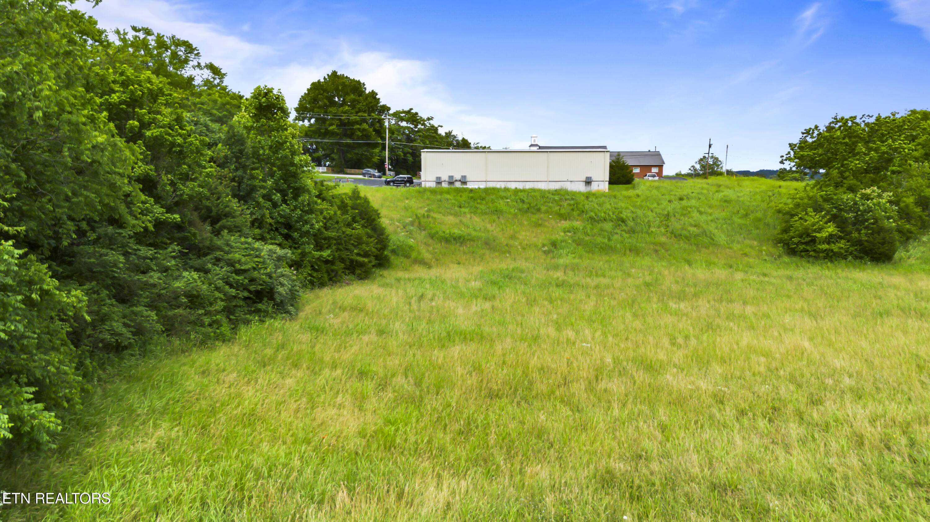 Old Middlesboro Highway Lafollette TN 37766