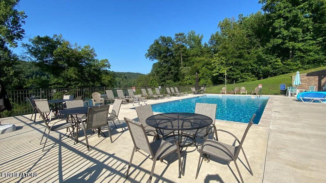 Hickory Way Lafollette TN 37766