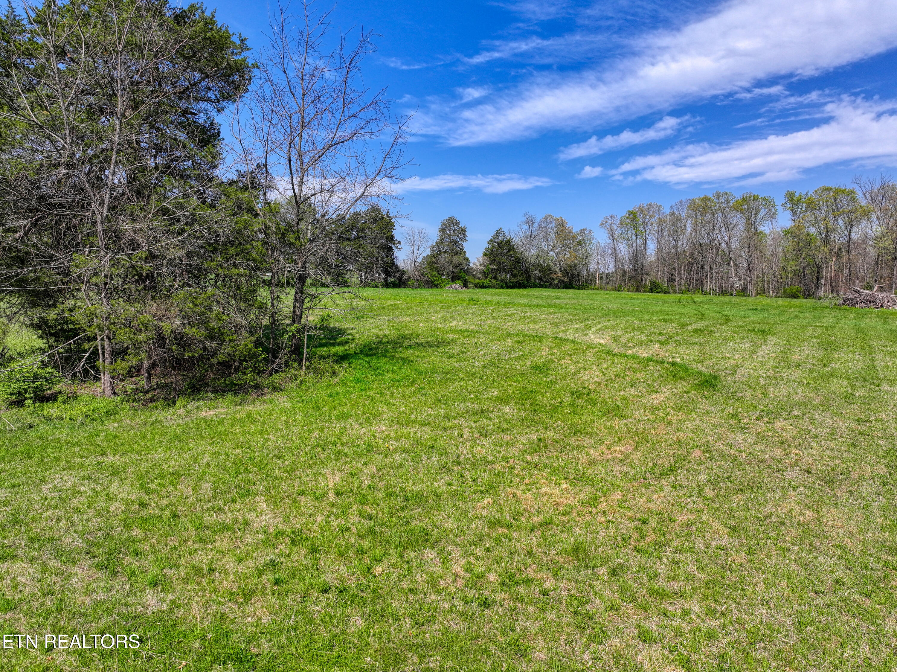 8405 Washington Pike Corryton TN 37721