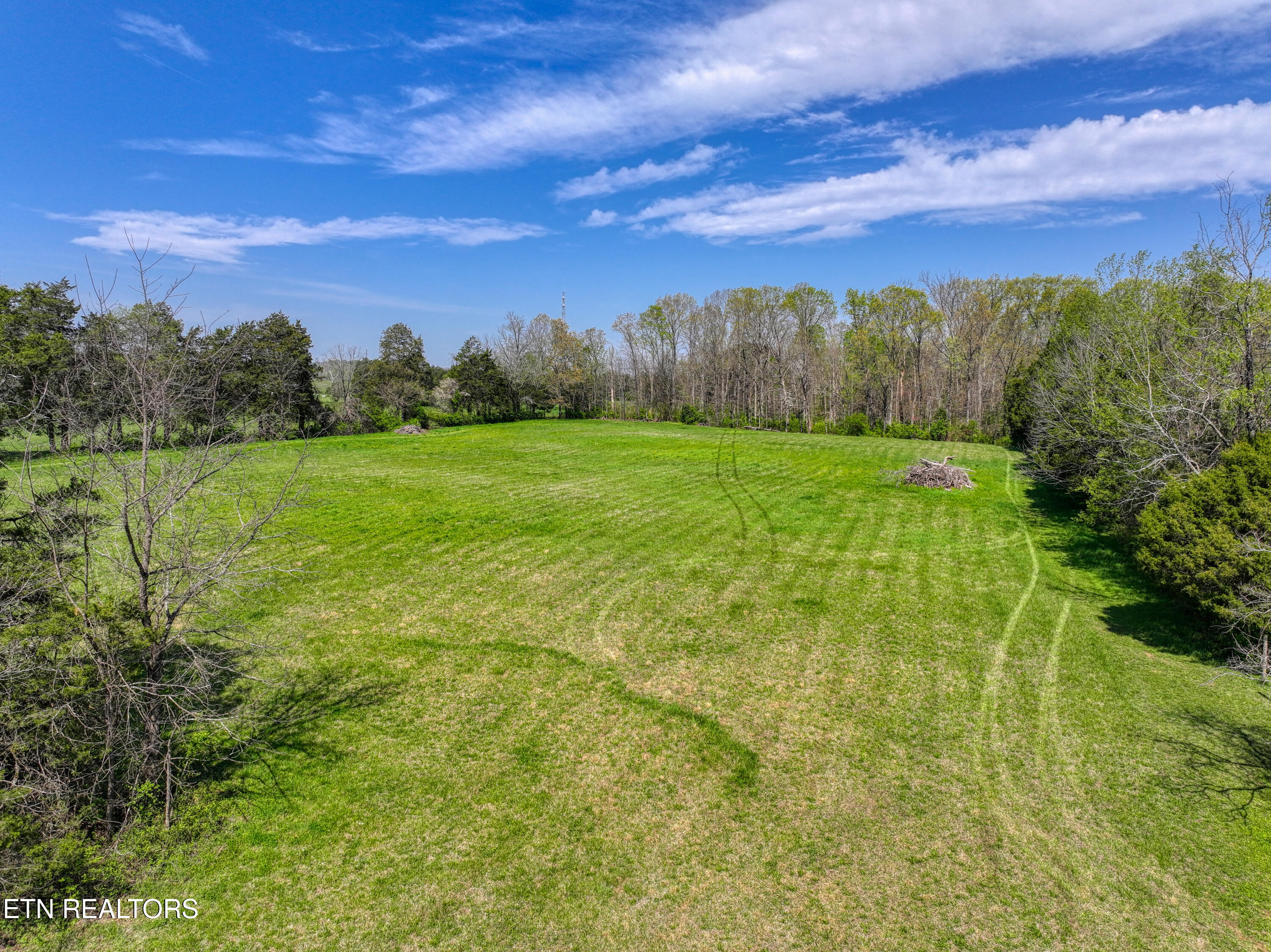 8405 Washington Pike Corryton TN 37721