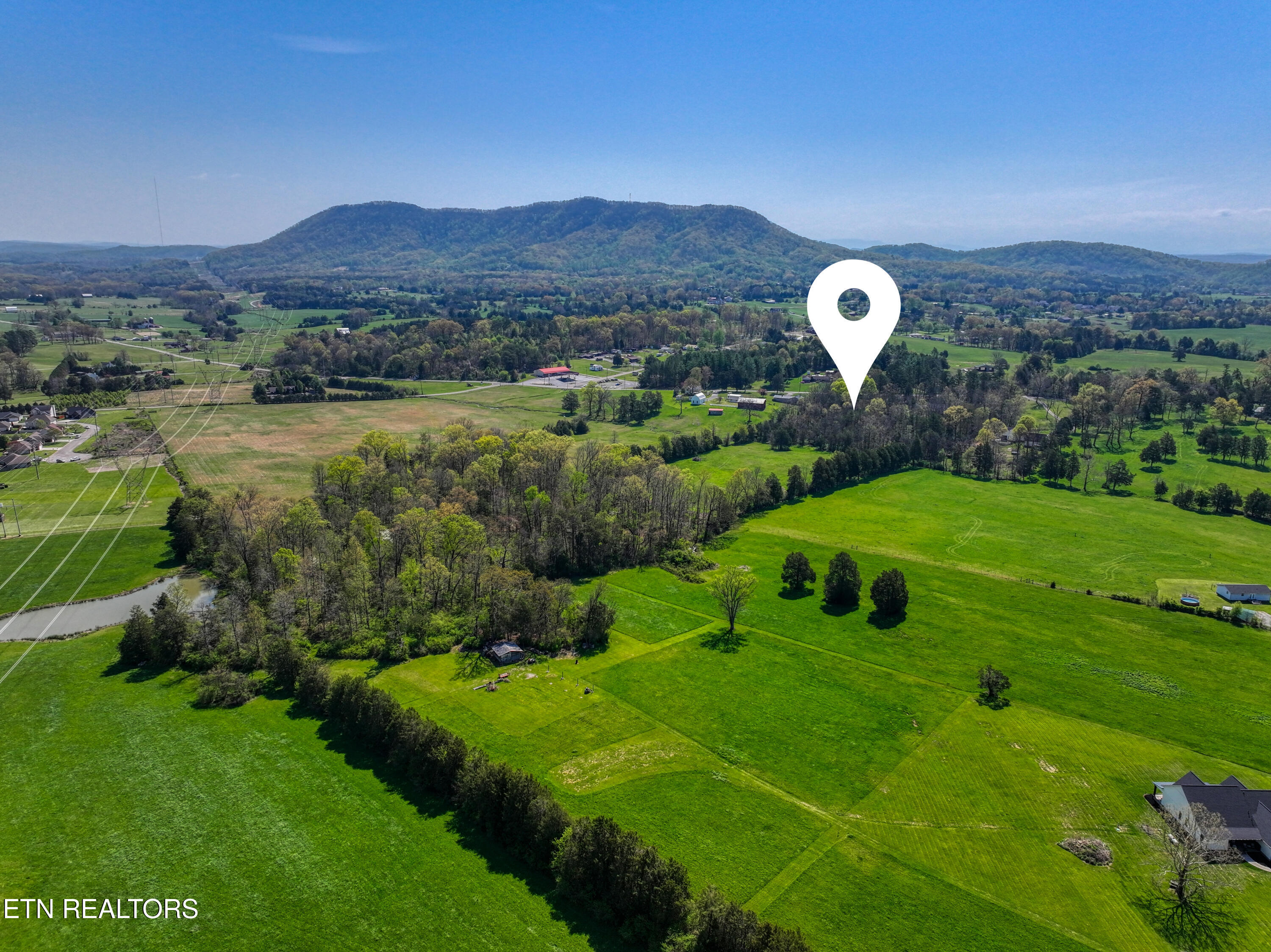 8405 Washington Pike Corryton TN 37721