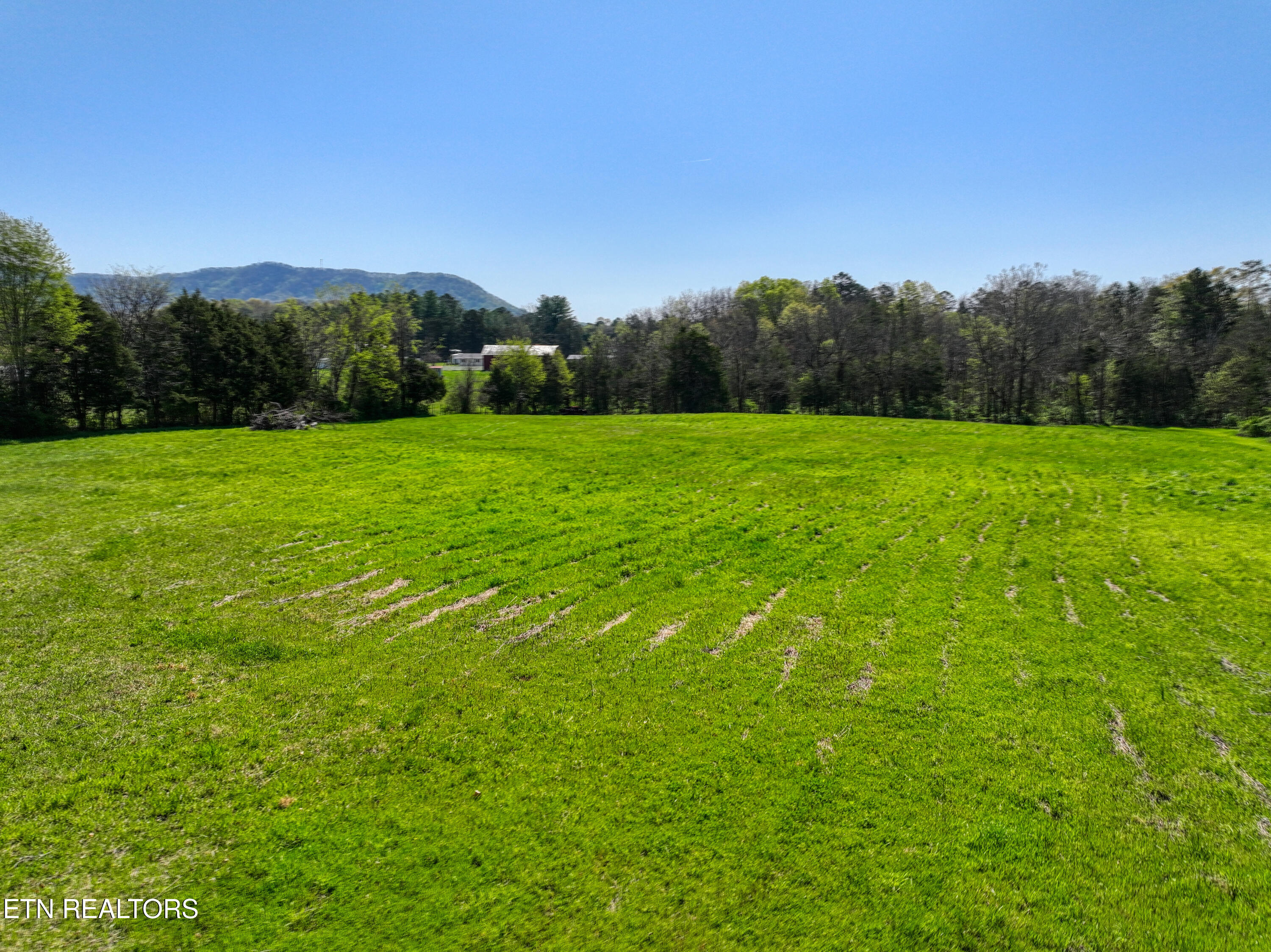 8405 Washington Pike Corryton TN 37721