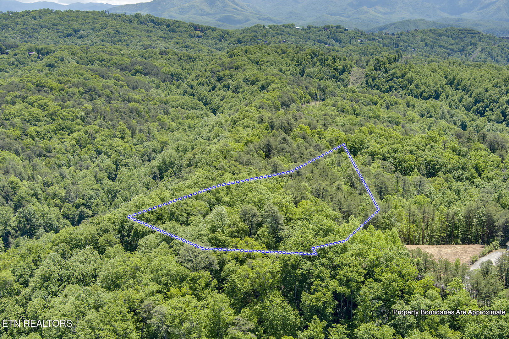 Sassafras Trail Sevierville TN 37876