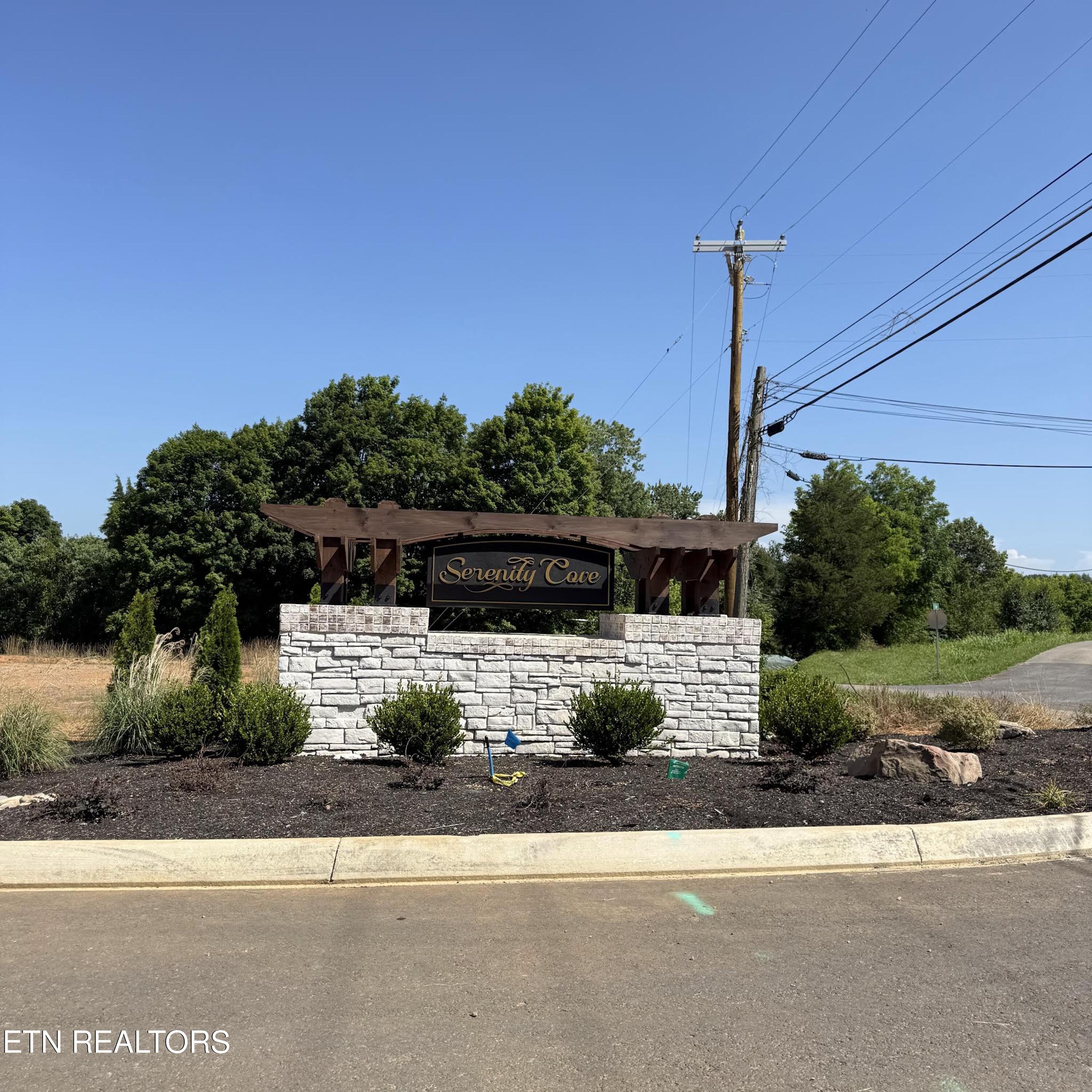 2828 SW Shorewoood Point Morristown TN 37813