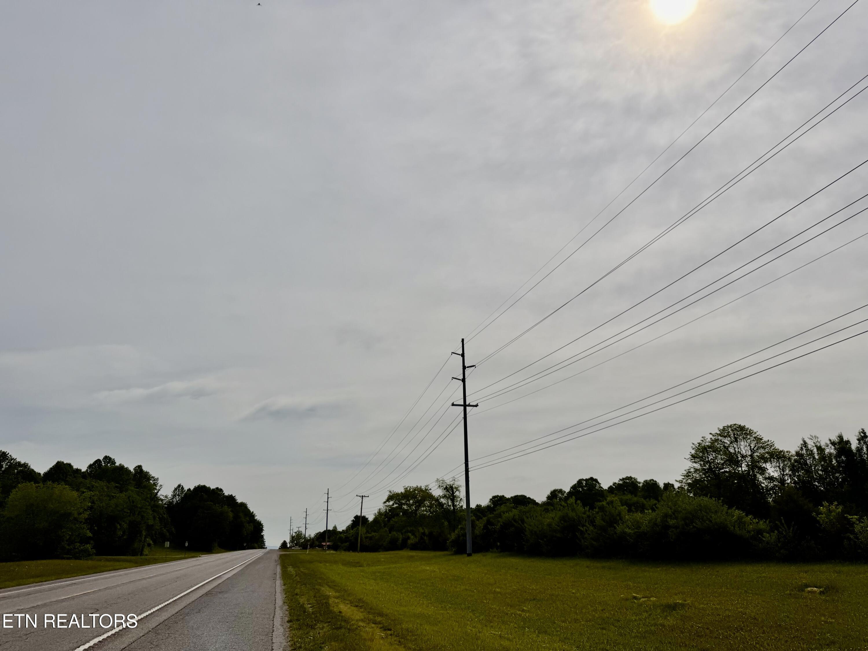 2702 Old Highway 63 Speedwell TN 37870