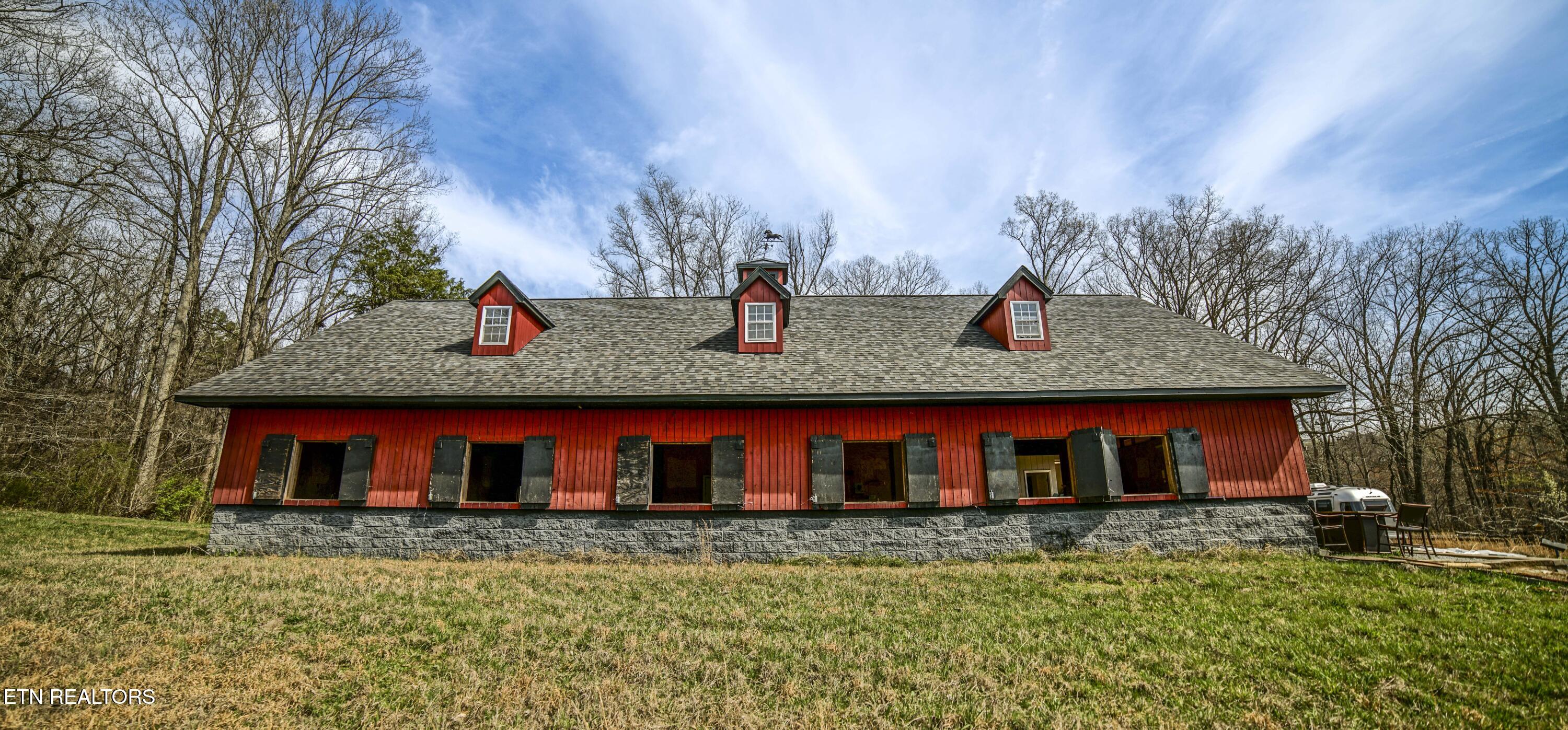 243 Black Oak Road Clinton TN 37716