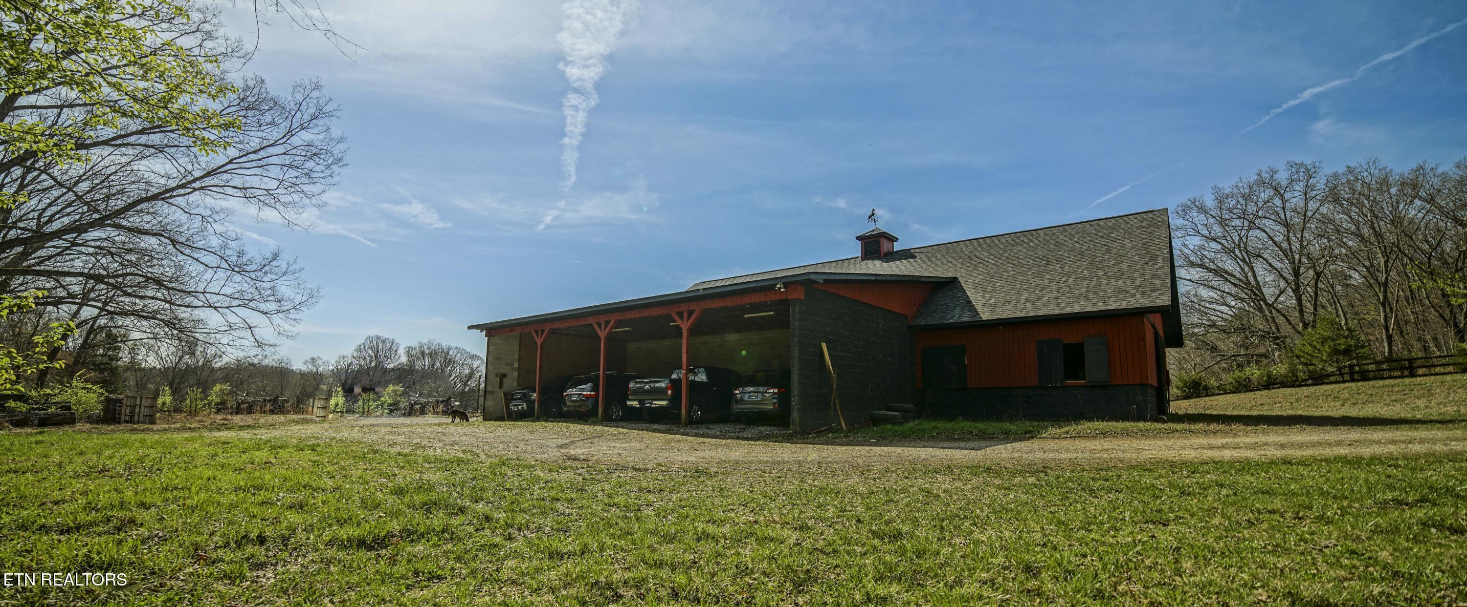 243 Black Oak Road Clinton TN 37716