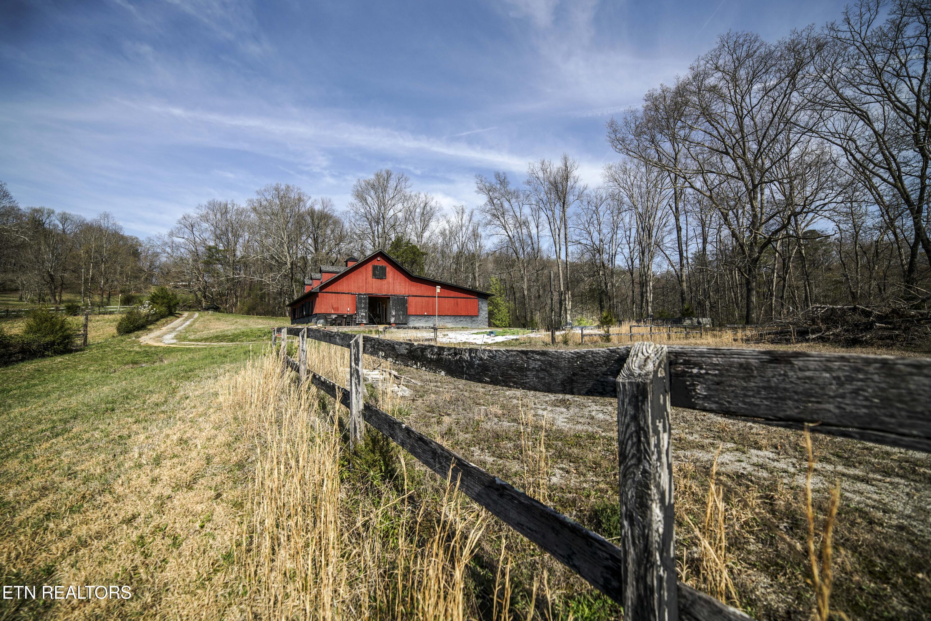243 Black Oak Road Clinton TN 37716
