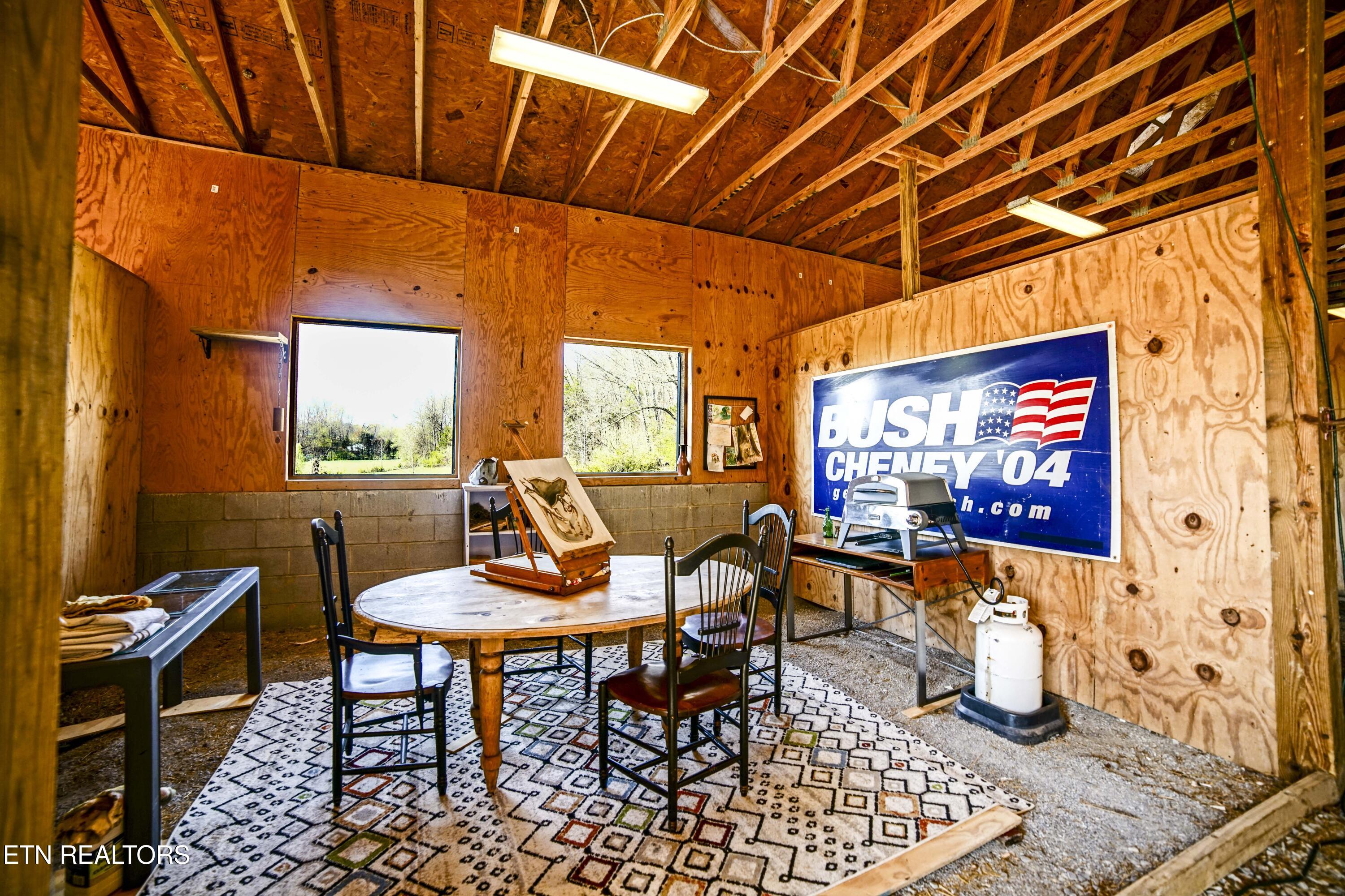 243 Black Oak Road Clinton TN 37716
