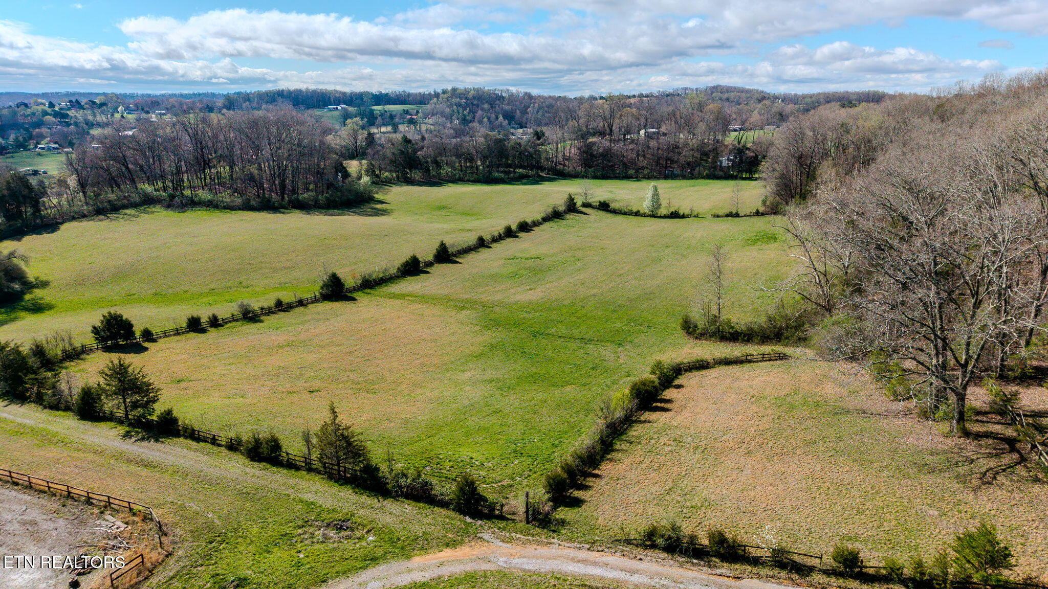 243 Black Oak Road Clinton TN 37716