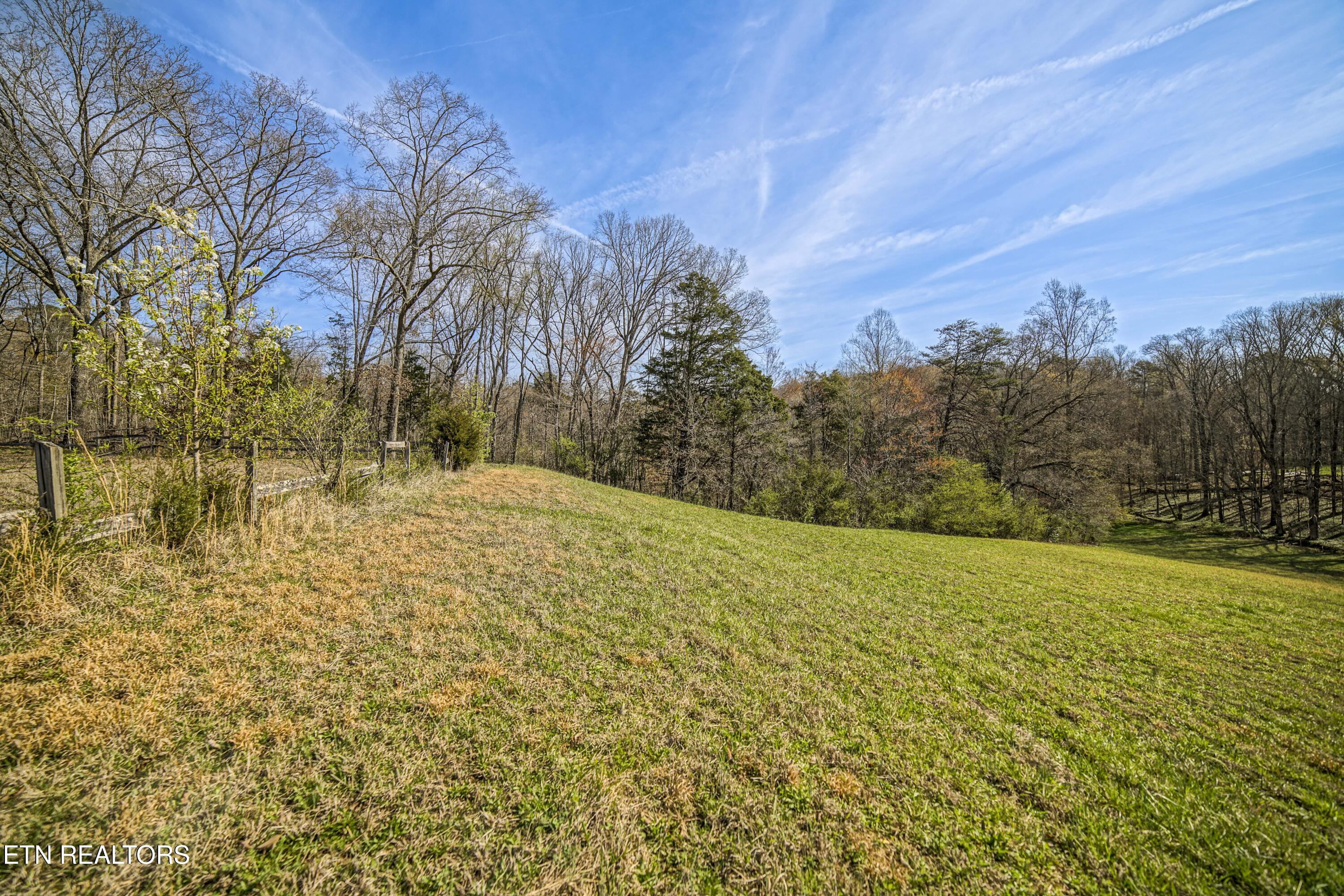 243 Black Oak Road Clinton TN 37716
