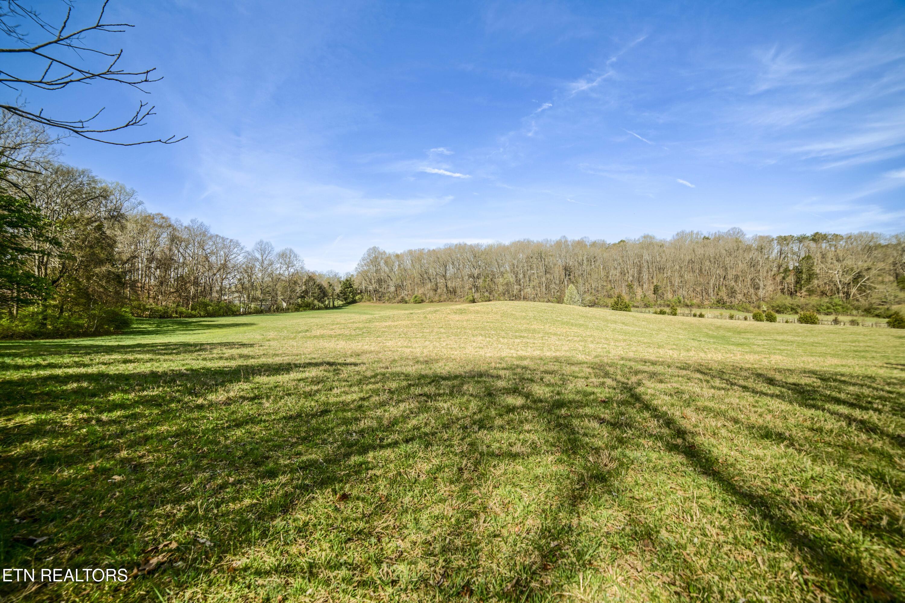 243 Black Oak Road Clinton TN 37716