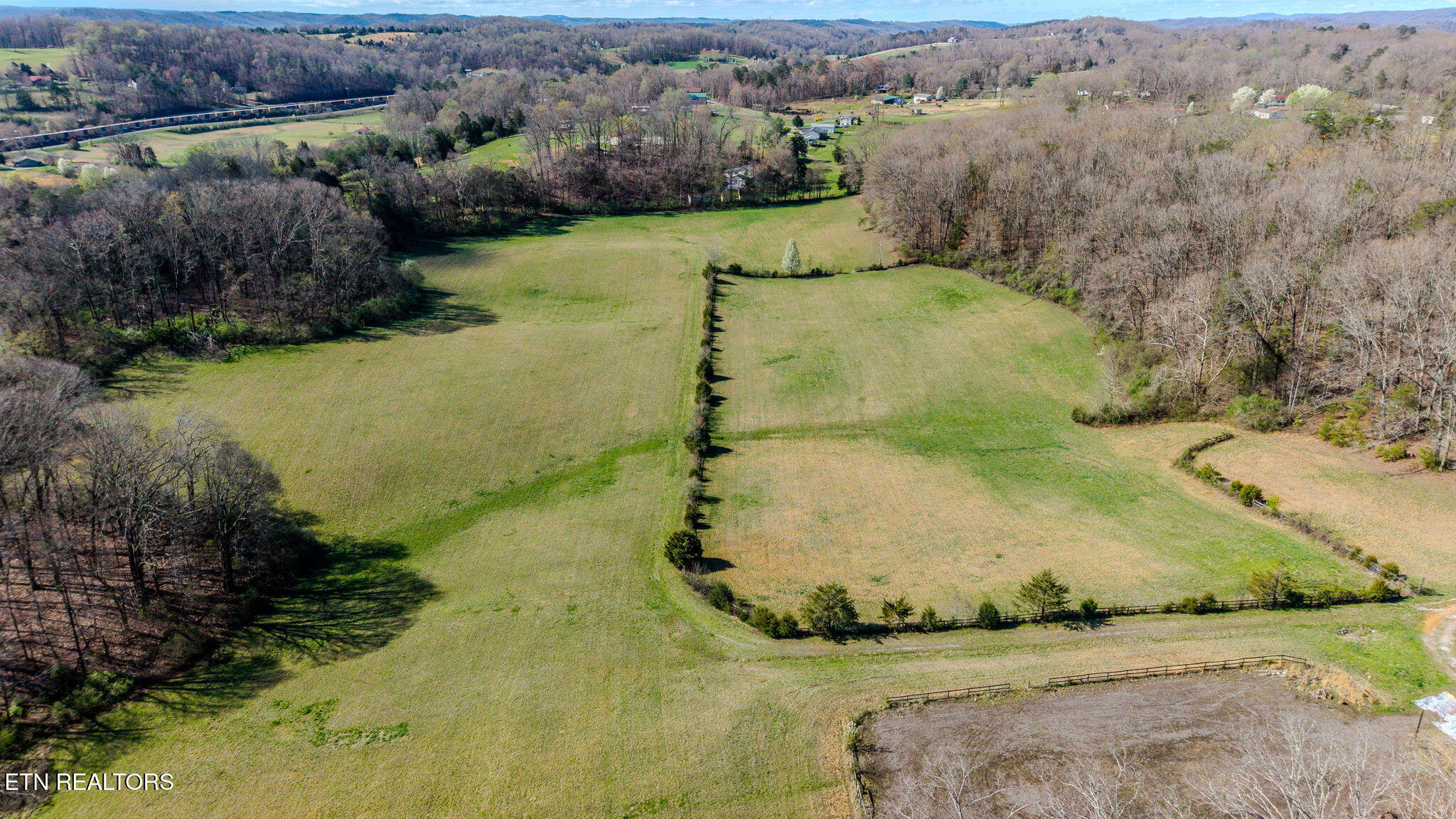 243 Black Oak Road Clinton TN 37716